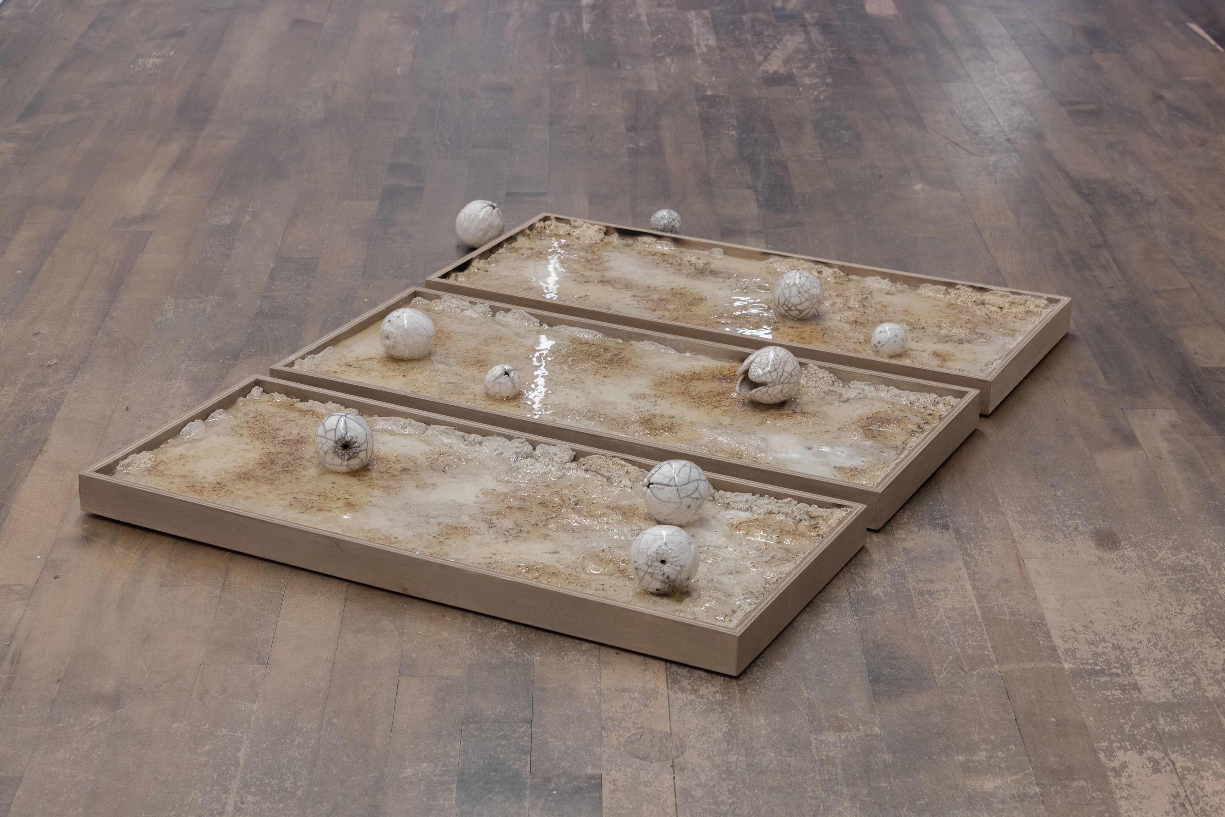  Time before time (Fuoco), series, wood boxes, epoxy resin, Raku ceramics, cellulose fibers, vinyl glue, plaster, 70 x 100 x 4 cm, 2025, courtesy of the artist and DES BAINS, London