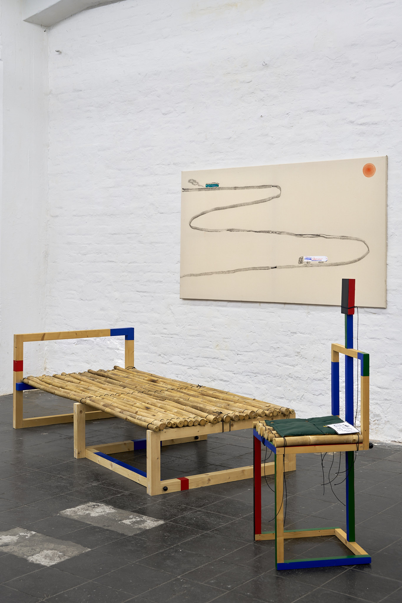 Untitled1 (Bett/Bühne + Stuhl- L‘oiseau Musicien- Montage - gemeinsame Arbeit mit Sebastian von der Heide), 2023, Holz, Bambus, - Acryllack , Stoff , 217 x 100 x 70 cm, Roadside3(untitled), 2025, acrylic paint, graphite on canvas, 84 x 150 cm