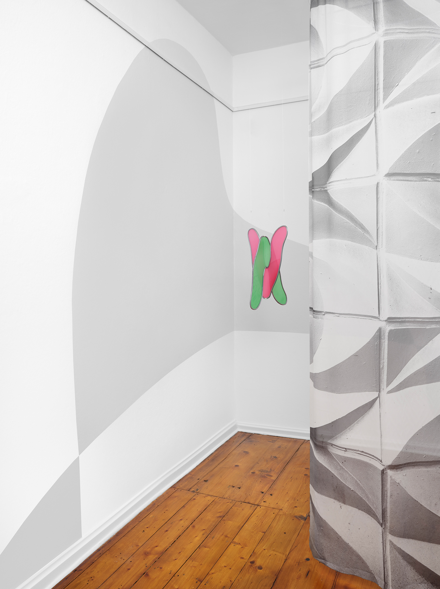 Room 5, Caroline Streck, Sprouts 4, antique glass, lead, 2025 / Nina Maria Küchler, Die fragilen Städte (Detail), 2022