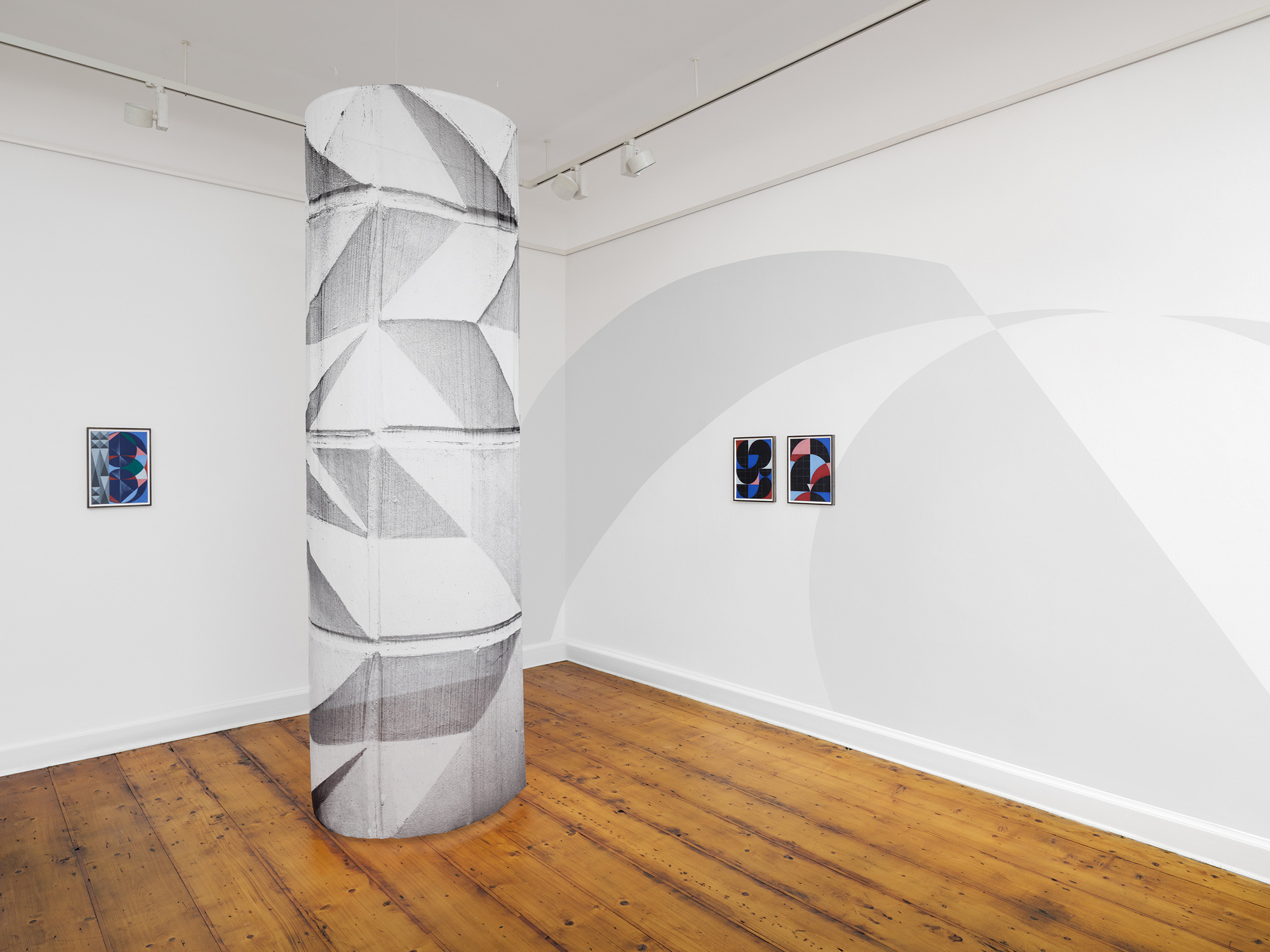 Room 2, Nina Maria Küchler, Façade series, Polychromos on colored paper, 2022-25 / Die fragilen Städte, sublimationprint on chiffon, 2022