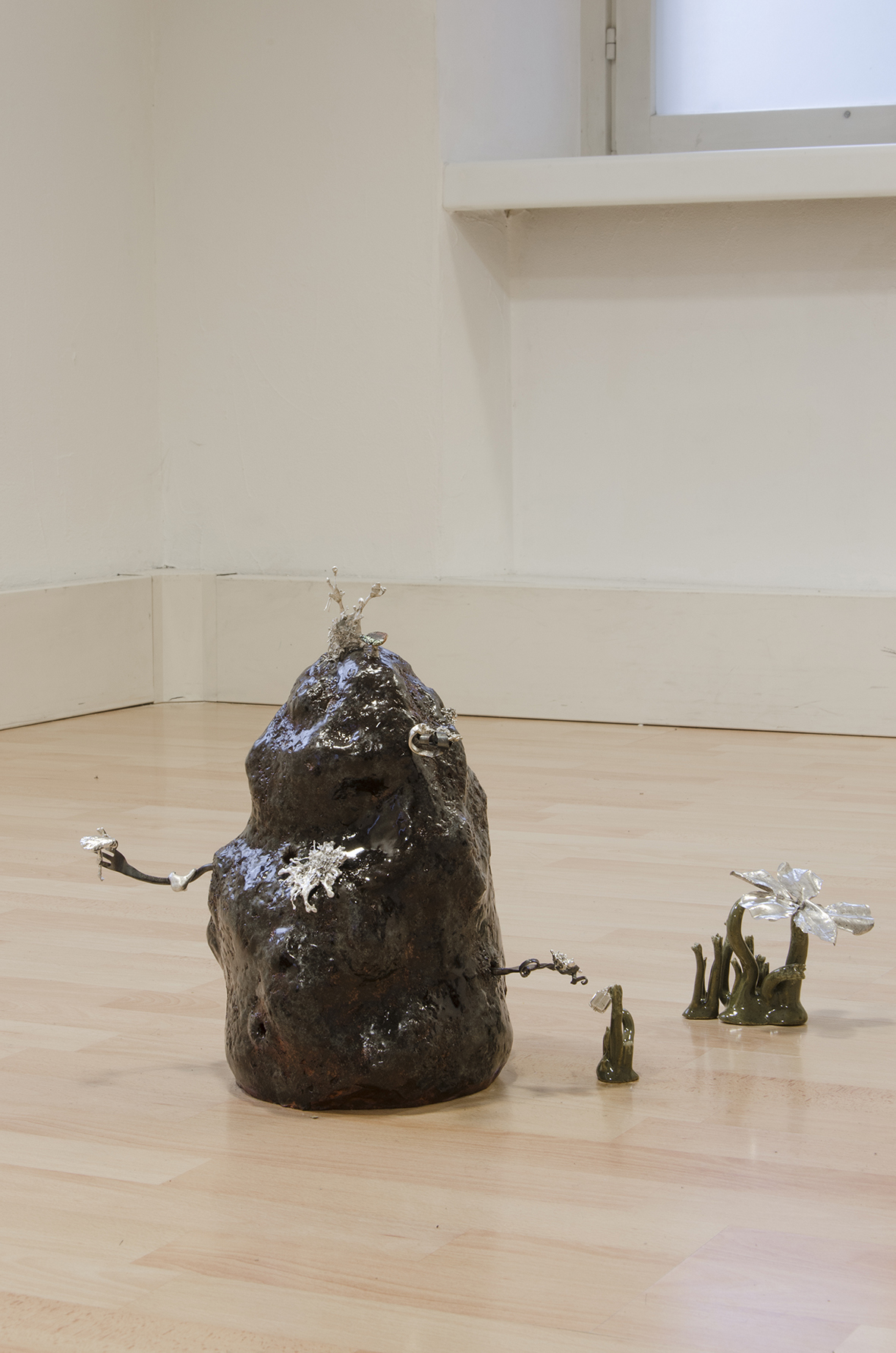 exhibition detail, 2025, ceramics, metal