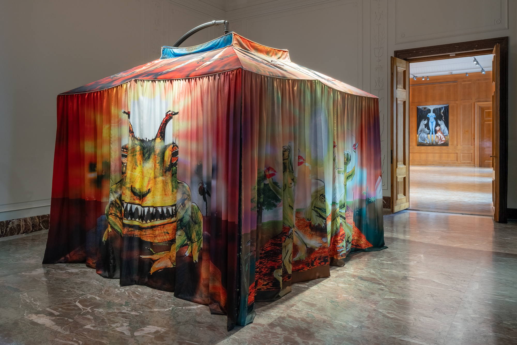 ANOTHER DAY IN PARADISE (PHIL COLLINS), 2025 digital painting, print on fabric, garden parasol frame, sound object, 300 × 300 × 300 cm