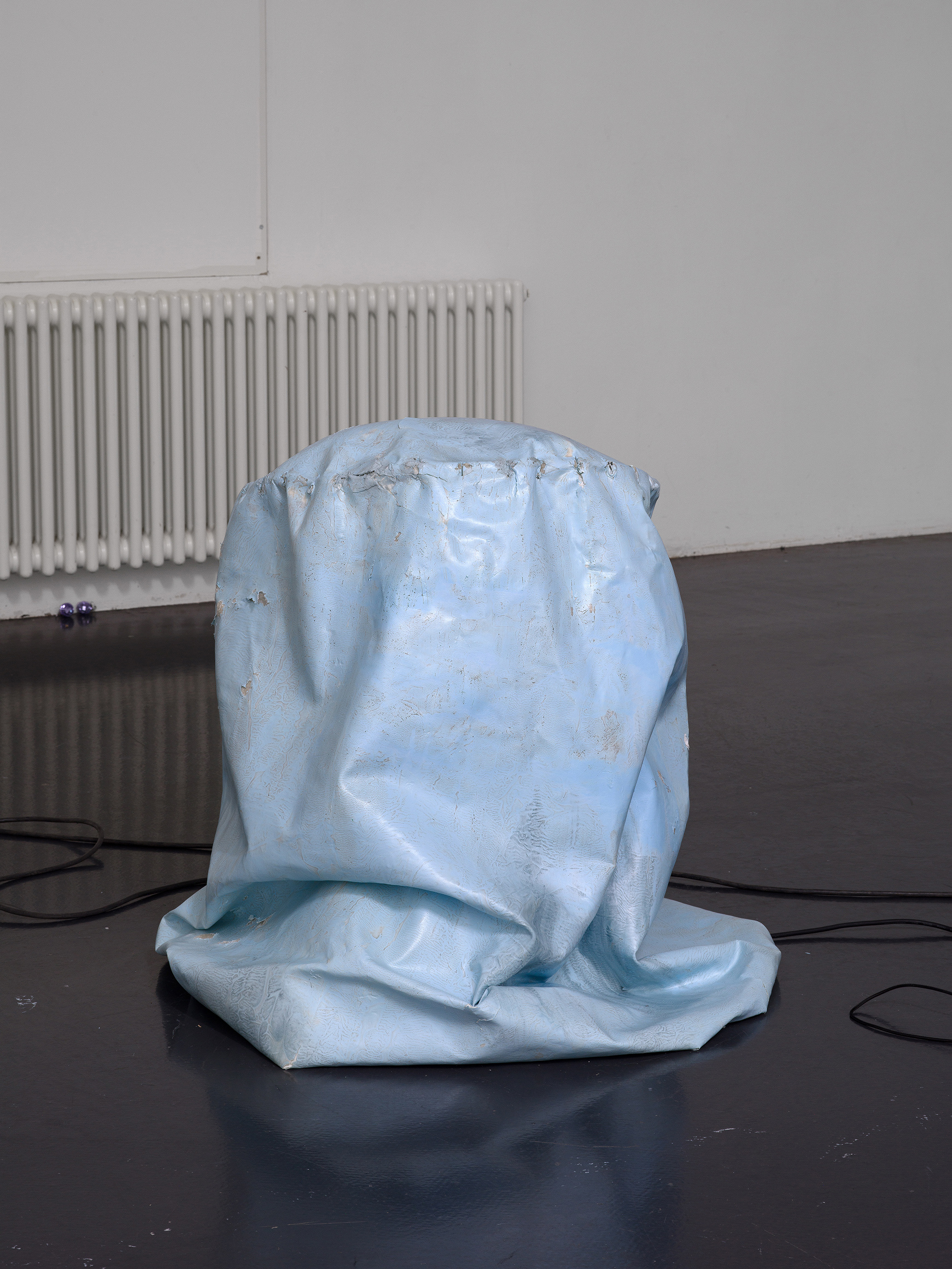 Julia Znoj, dereal cat perspective, 2025, Sound piece 36:48, sound system, soft speakers, bluetooth speakers, subwoover, paper, glue, paint, LED lights, dimensions variable