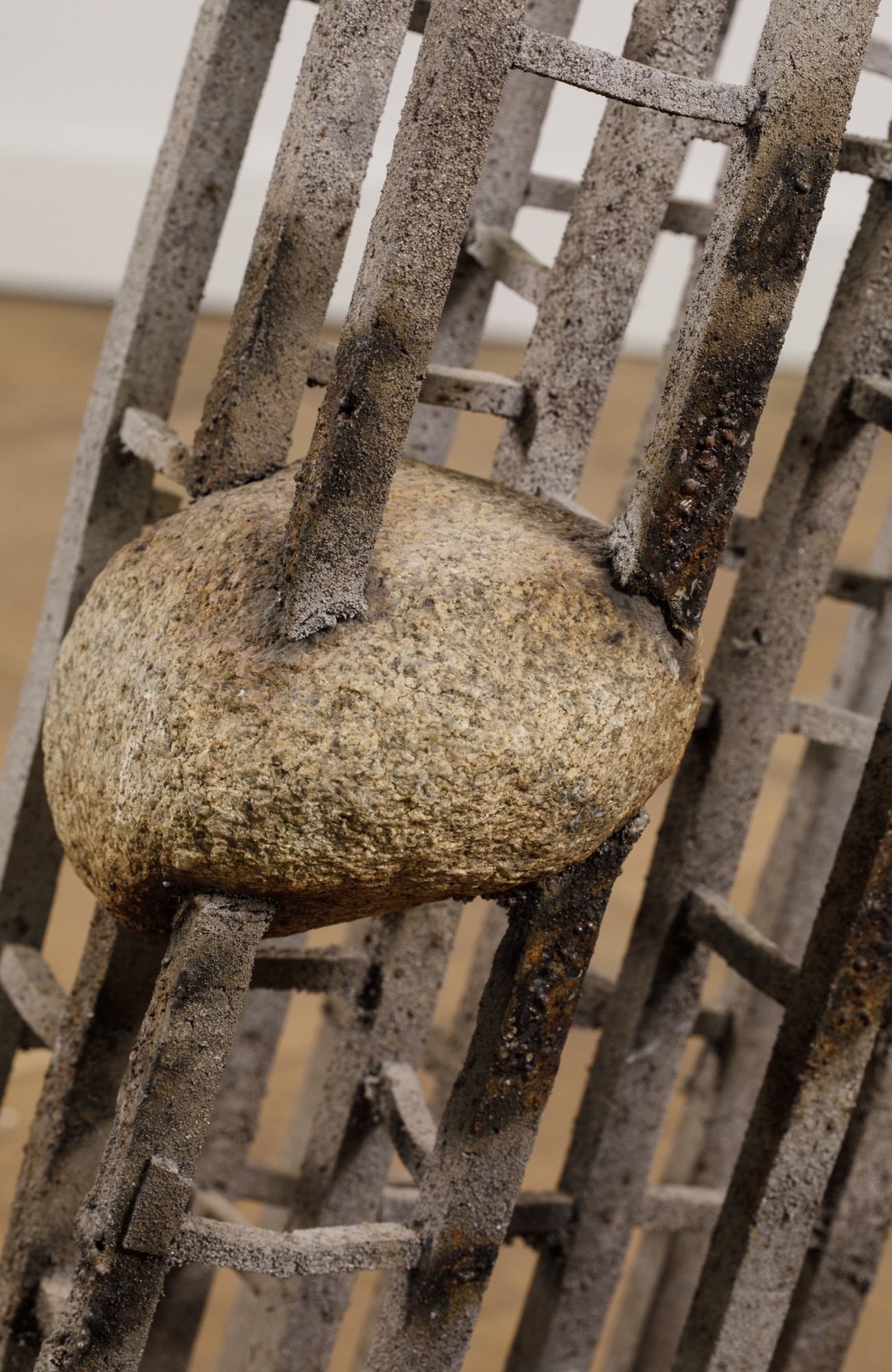 Mateusz Wójcik, "Tower", 2015, aluminium, granite, steel, 100 x 28 x 25 cm, detail, photo: bliss gallery