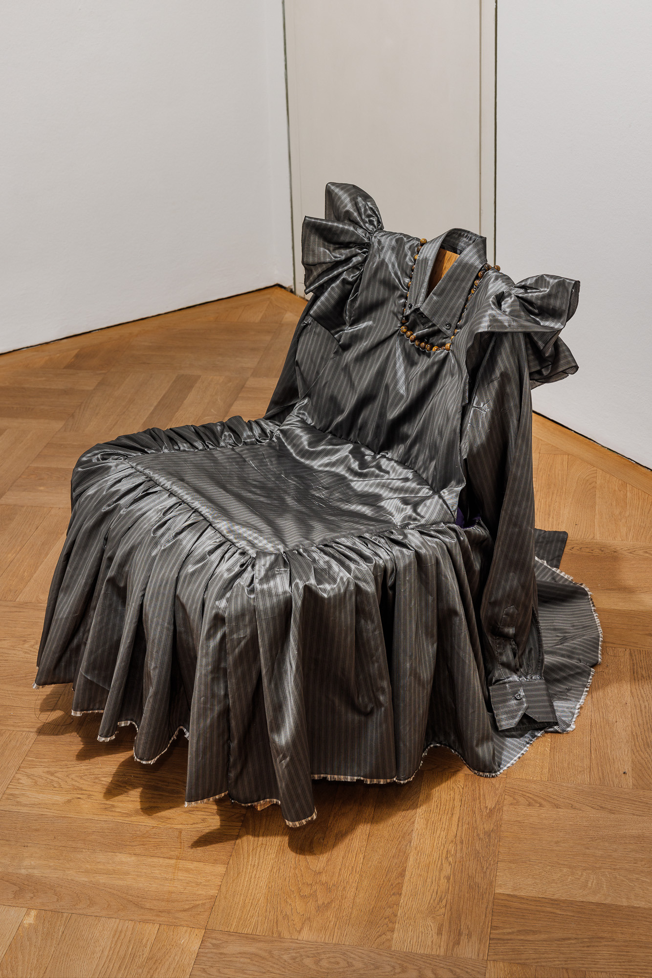 Daphne Ahlers & Lilli Thiessen (HULFE), Mad Maid Onyx Dress, system, 2025 taffeta, polyester wadding, tiger eye variable dimensions