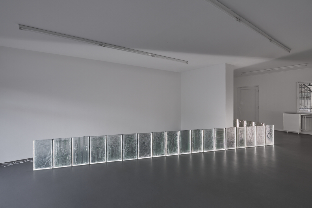 P.OST, 2023/2025, glass, steel, LED system, light, computer, 71x 726x224 cm