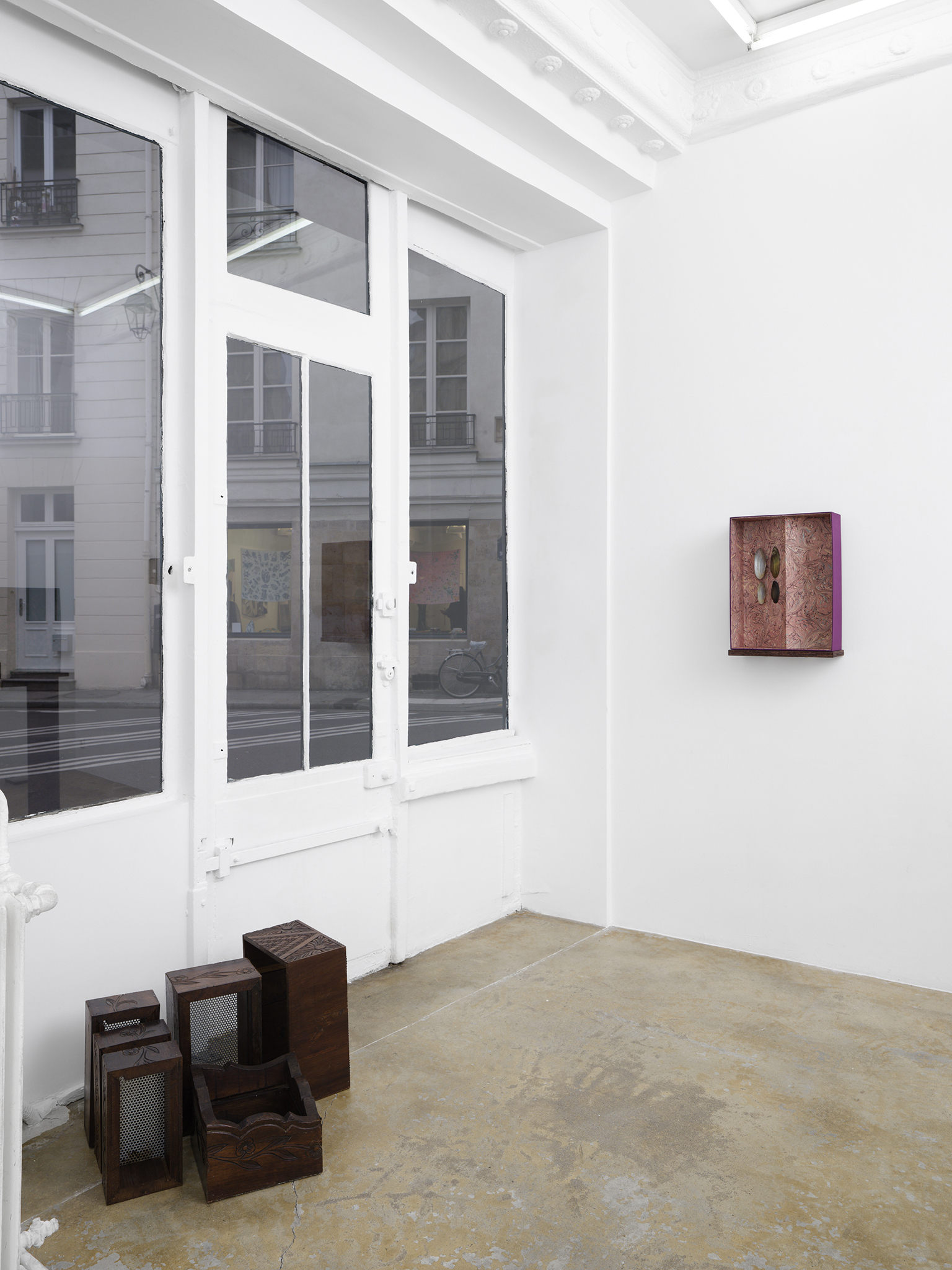 Caroline Reveillaud, Biomimetico-imago, 2025, exhition view, Florence Loewy, Paris