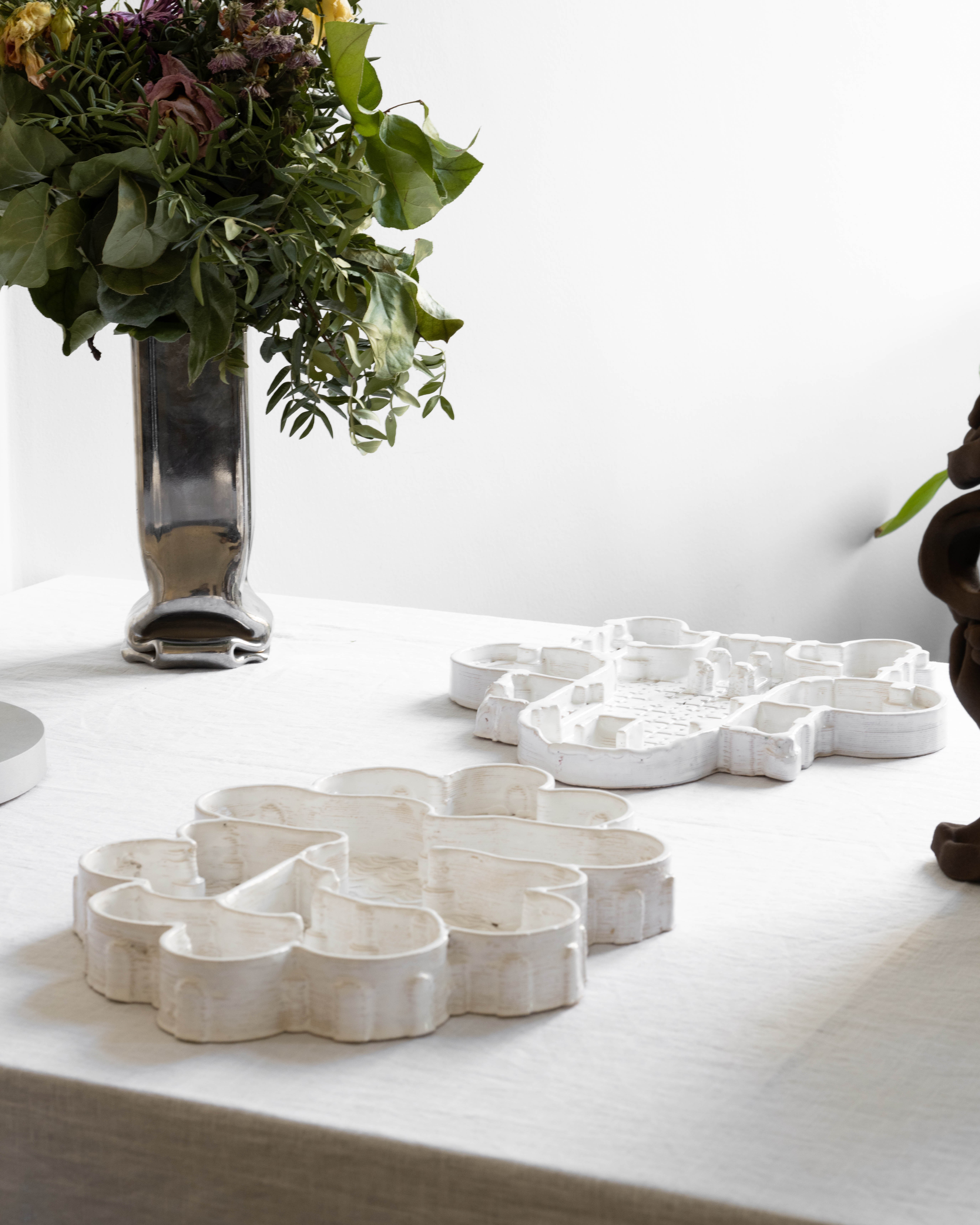 A Near-Site Setting (Ungoing Series) - Mathias Mu