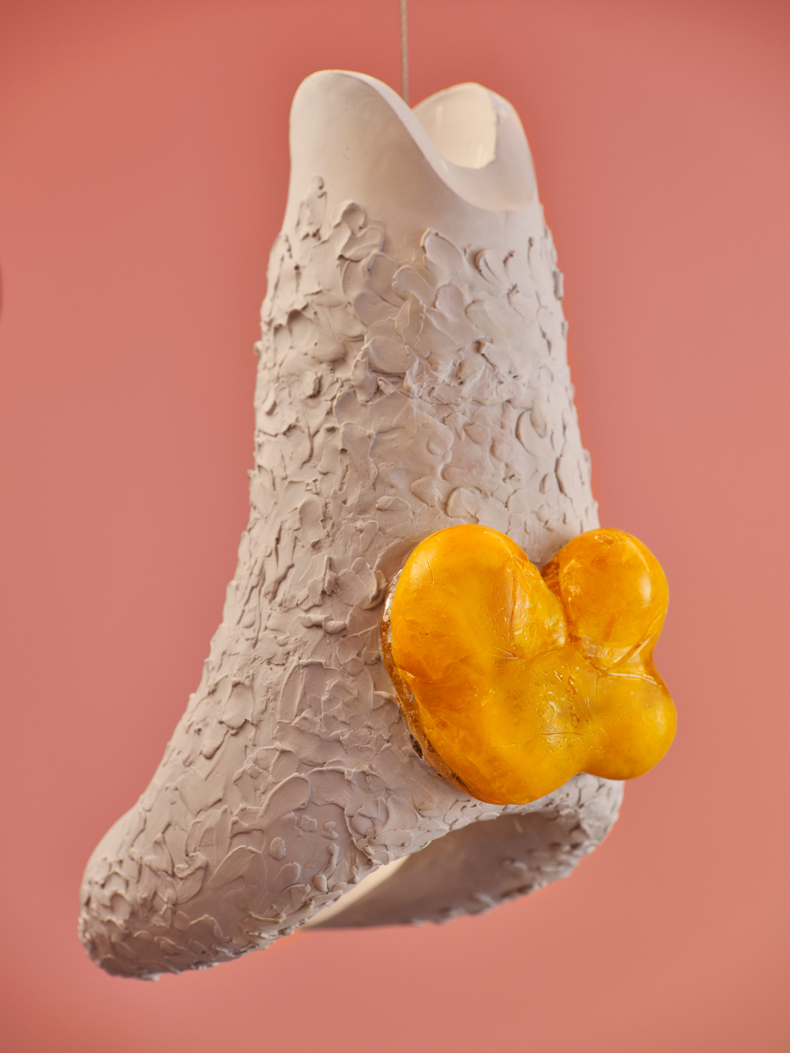 Dino, 2025 Glass wax, liquid ceramics and pigment. 37 x 21 x 26 cm