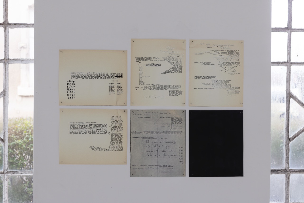 Patrizia Vicinelli, à, a. A, 1966, Lerici, Milan, pp 9-20, reproduction 1:1, with the permission of Archivio Patrizia Vicinelli. Poem fragments by Patrizia Vicinelli, reproduction 1:1, with the permission of the Associazione culturale Alberto Grifi. 