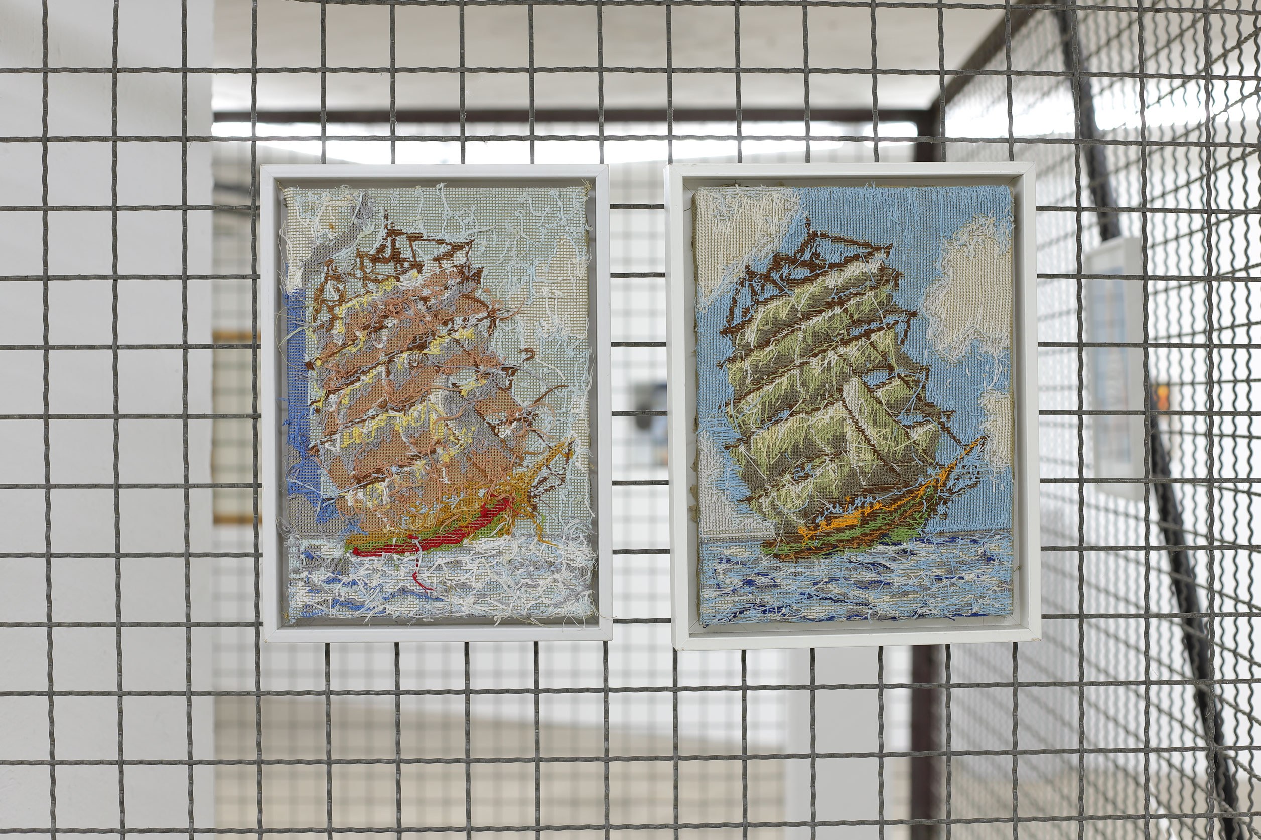 Rob Scholte, Galeone 2, 2007, Wollfaden auf Textil, 38 x 29 cm, Galeone 2, 2006, Wollfaden auf Textil, 38 x 29 cm, 