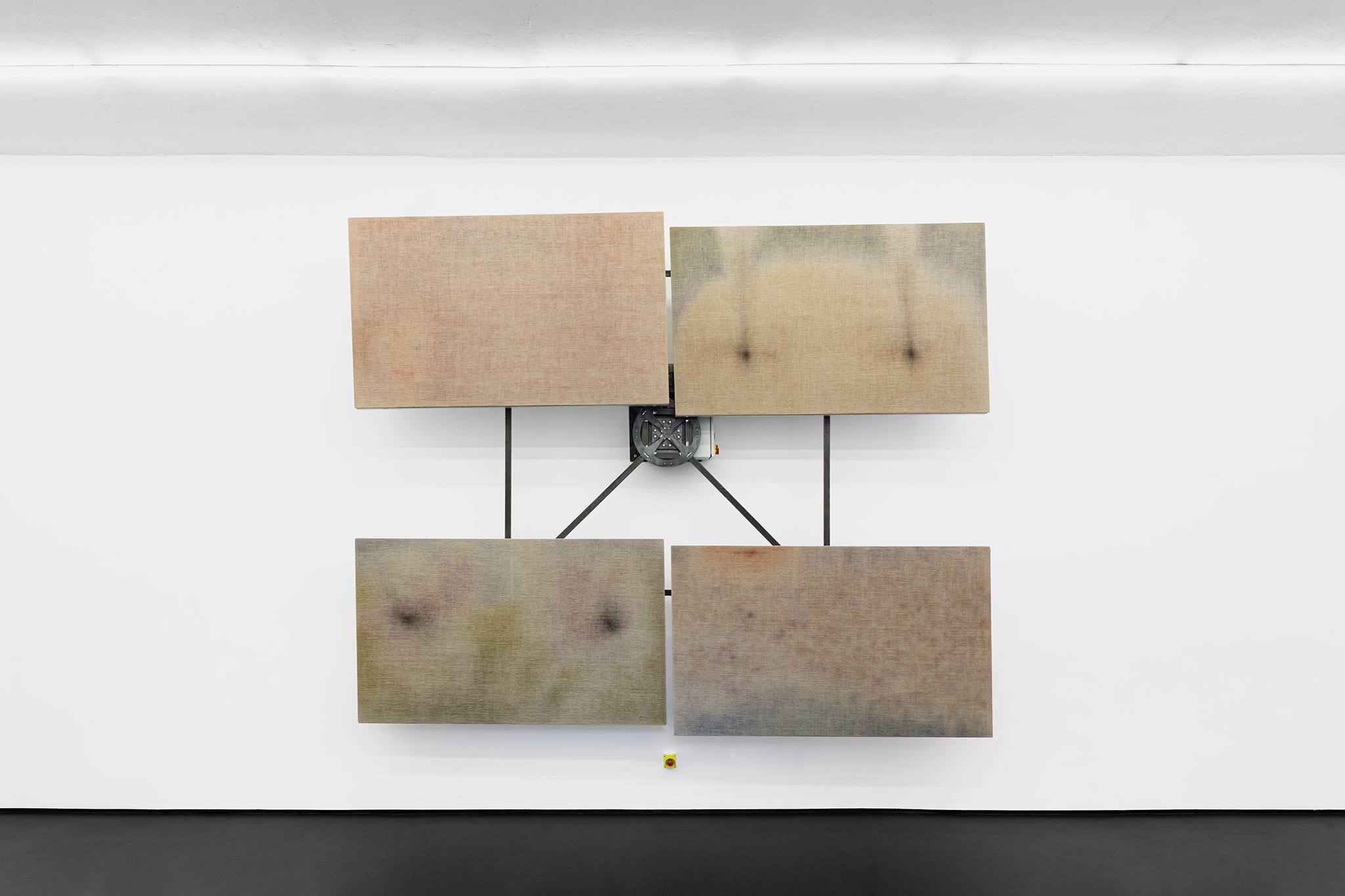 Jędrzej Bieńko, Best Before, 2026, Gunia Nowik Gallery, Warsaw, Poland, exhibition view