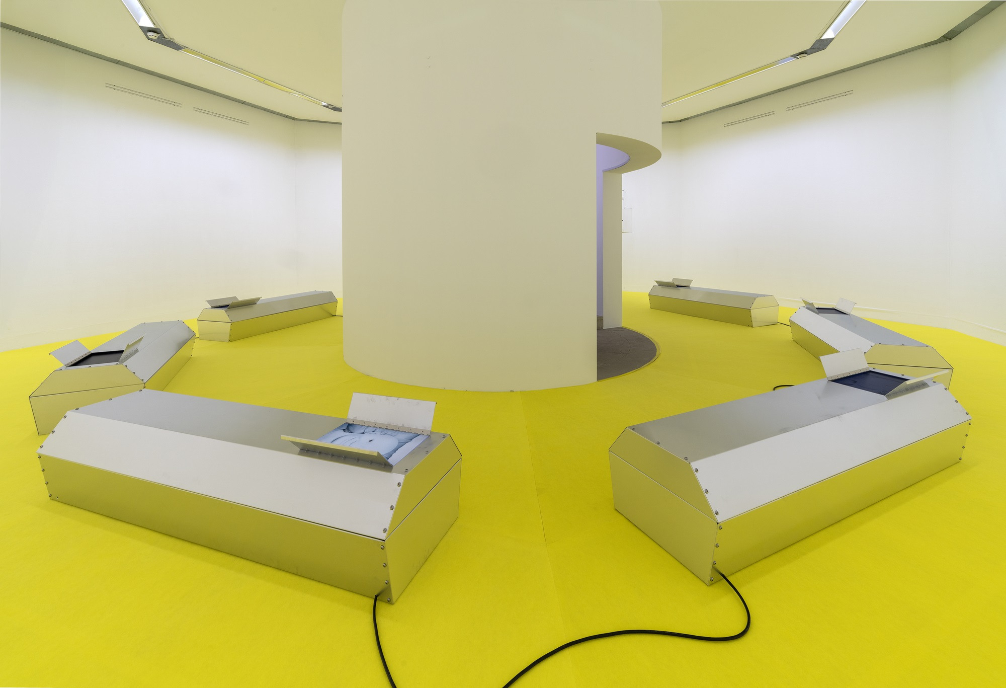 Installation view: Stine Deja, GRAVE MATTERS, 2025, Photo: Wolfgang Günzel © the artist and Galerie Stadt Sindelfingen, Courtesy: the artist