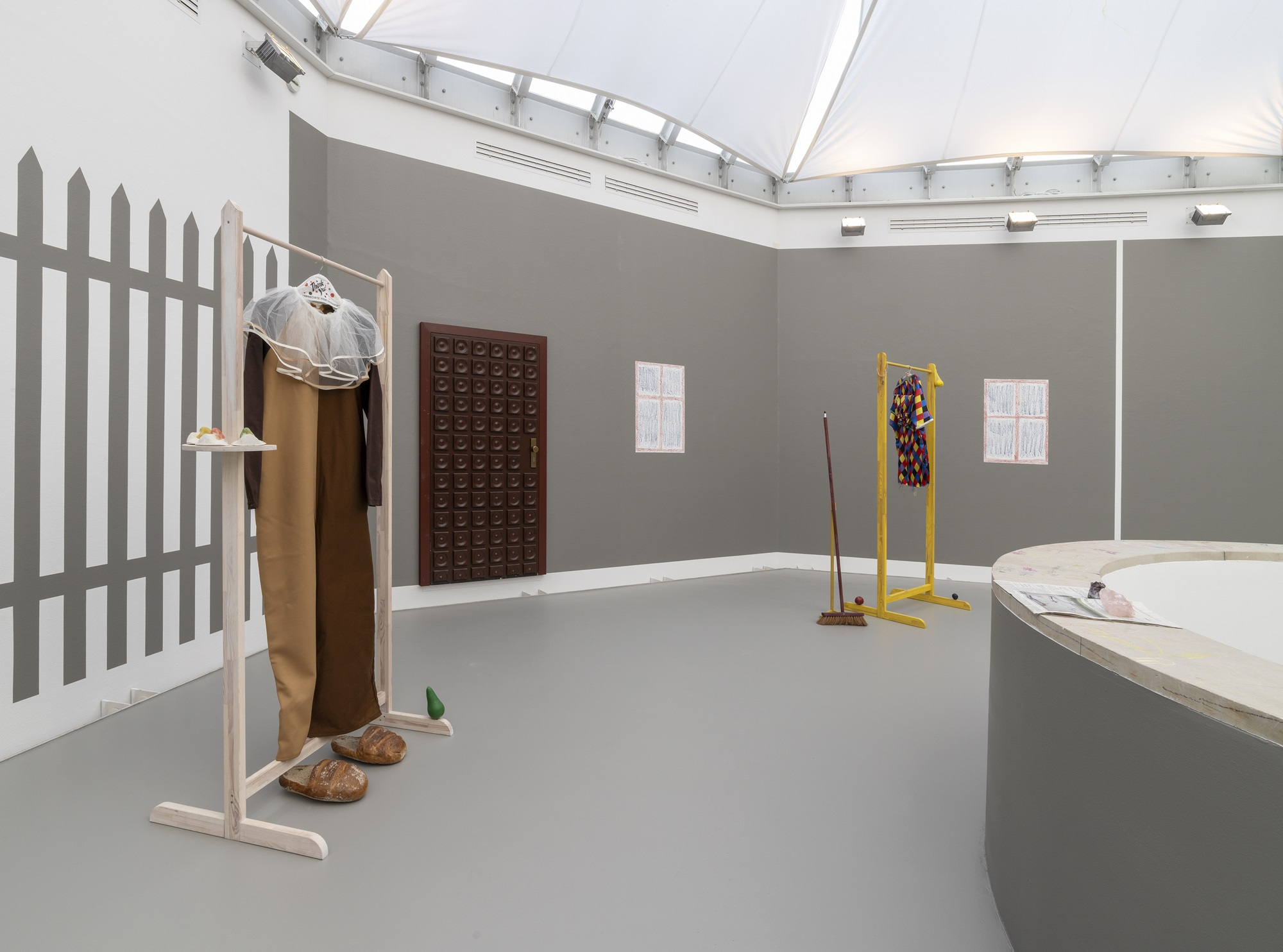 Installation view: Mike Bourscheid, Sunny Side Up and Other Sorrowful Stories, 2021, Photo: Wolfgang Günzel © the artist and Galerie Stadt Sindelfingen, Courtesy: the artist