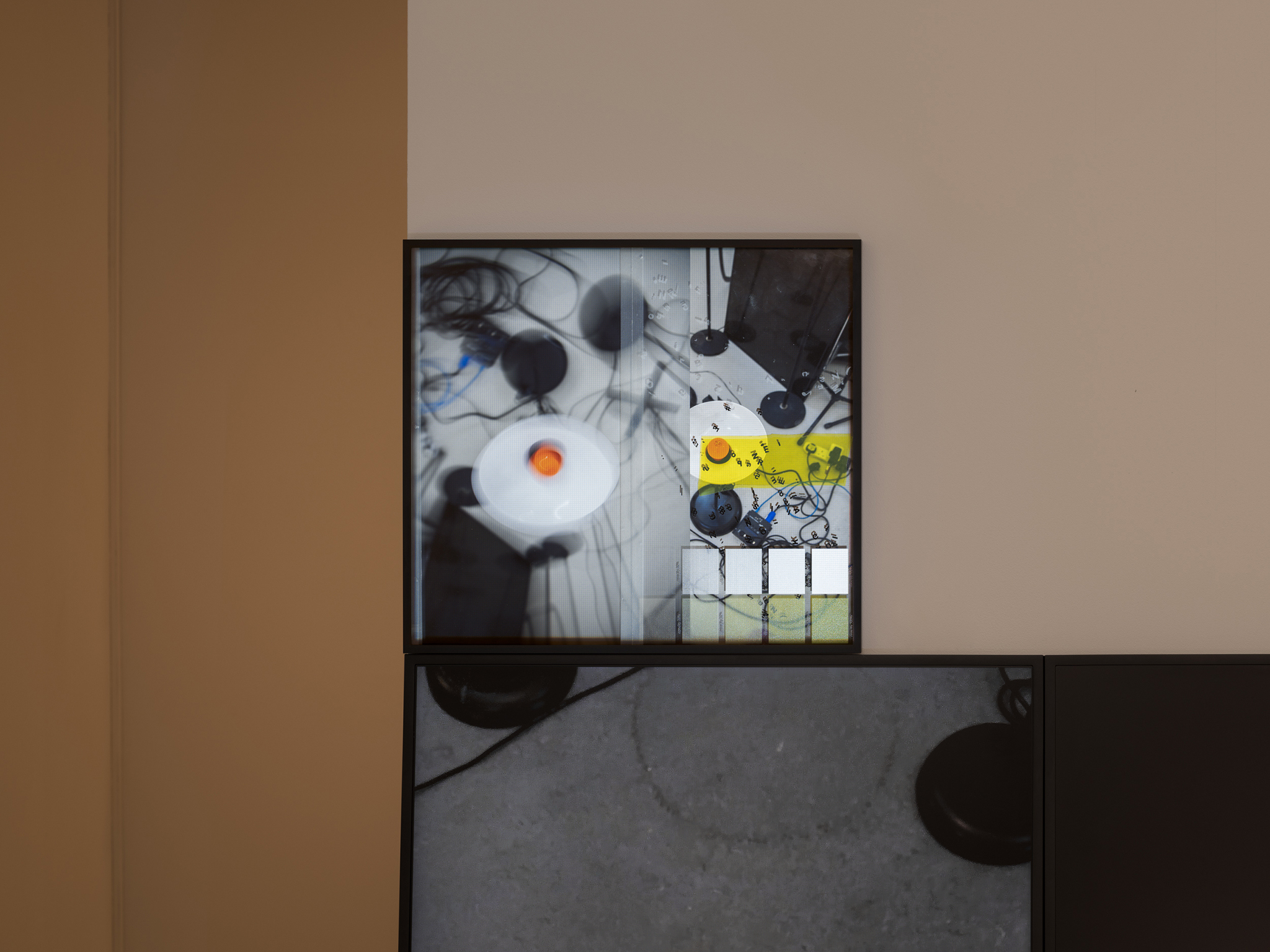 Daria Blum, the window in the toilet stall is open and i see two kids in the courtyard eating tesco sandwiches, 2026, marytwo. Photo: Julian Blum