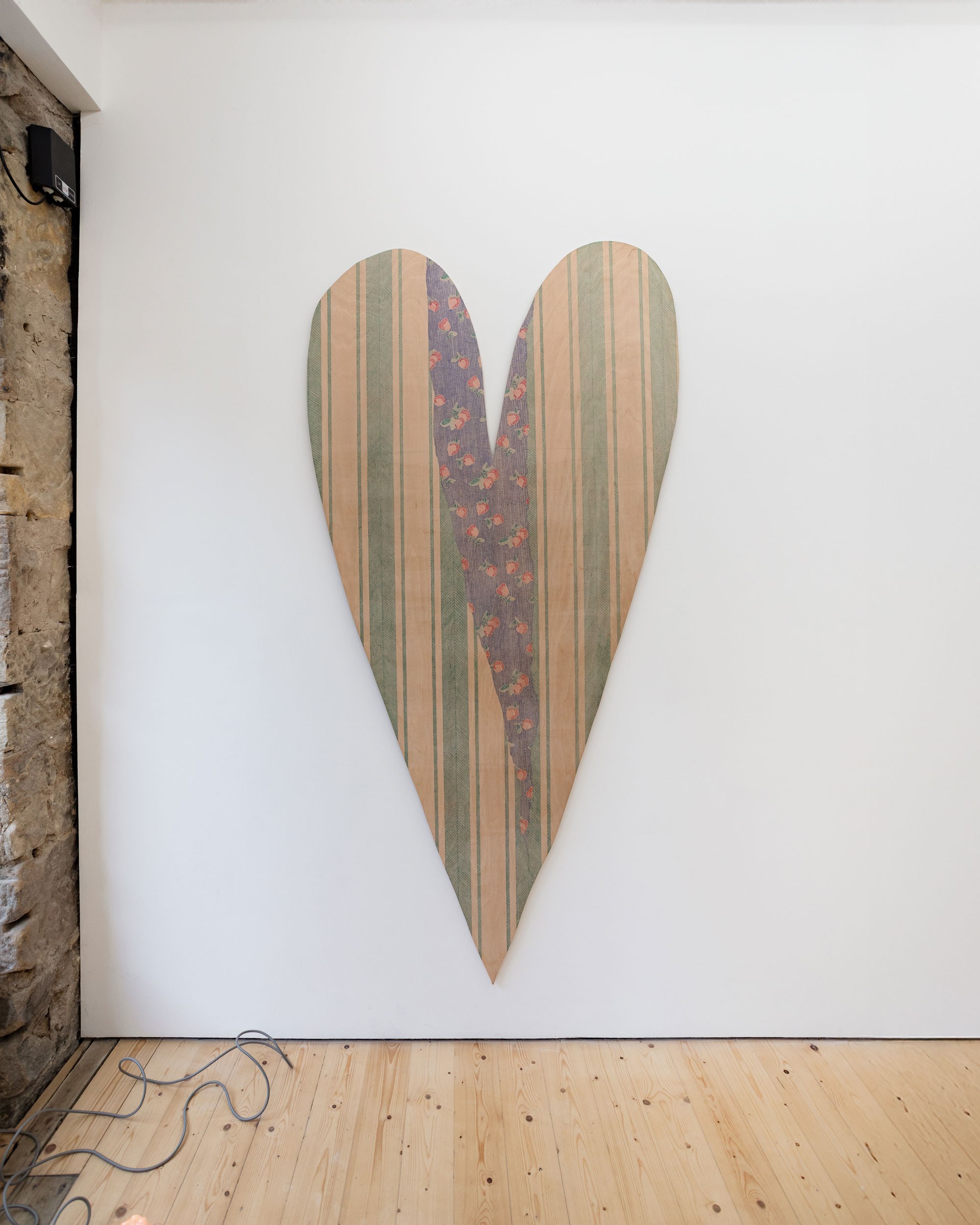 Anaïs Comer, Lovebirds, 2025