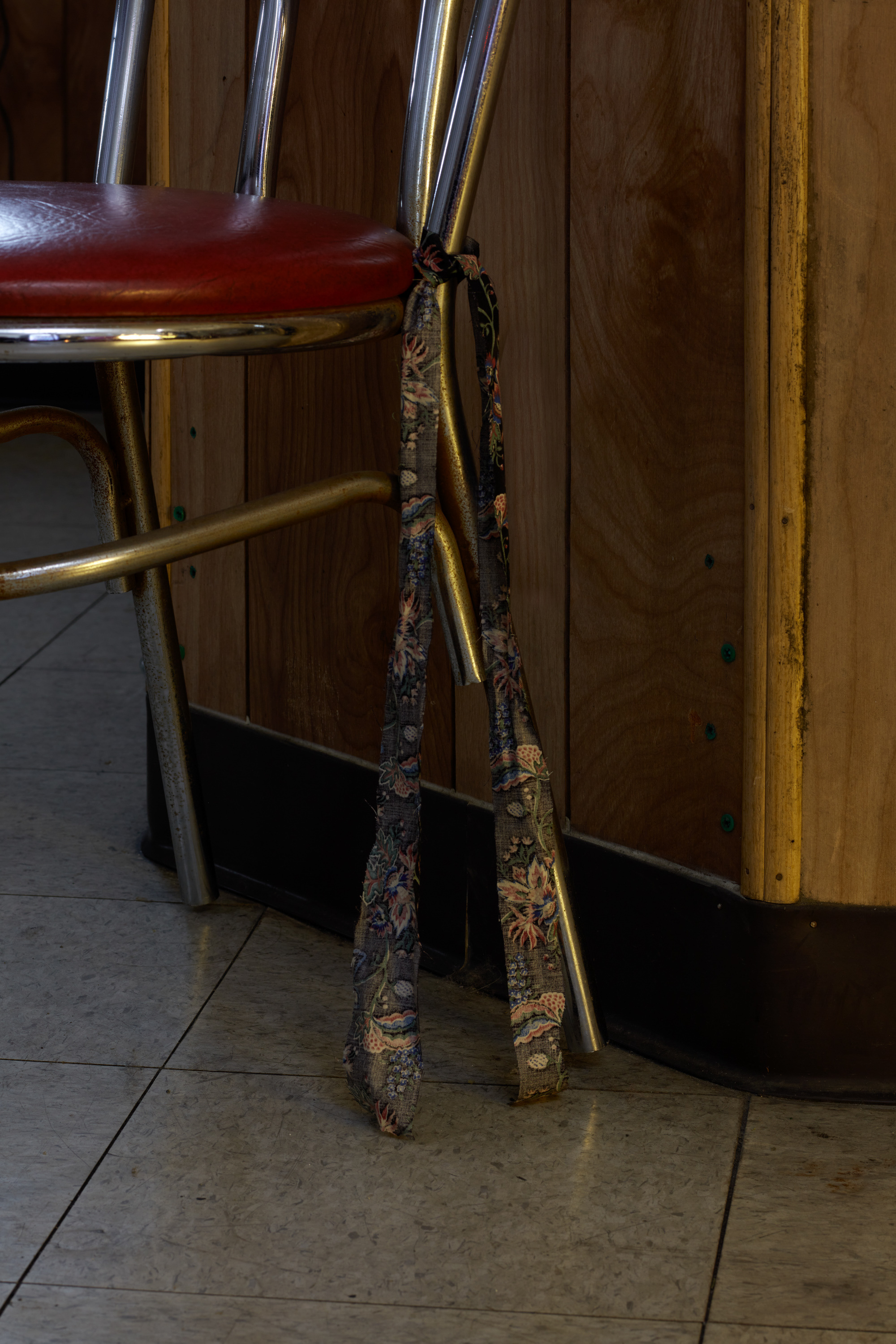 Amanda Ross-Ho, Hollow core doors, vintage fabrics, Savage Widetone seamless background paper, aluminum thumbtacks, Jorgensen clamps, safelights, gallon jugs, water