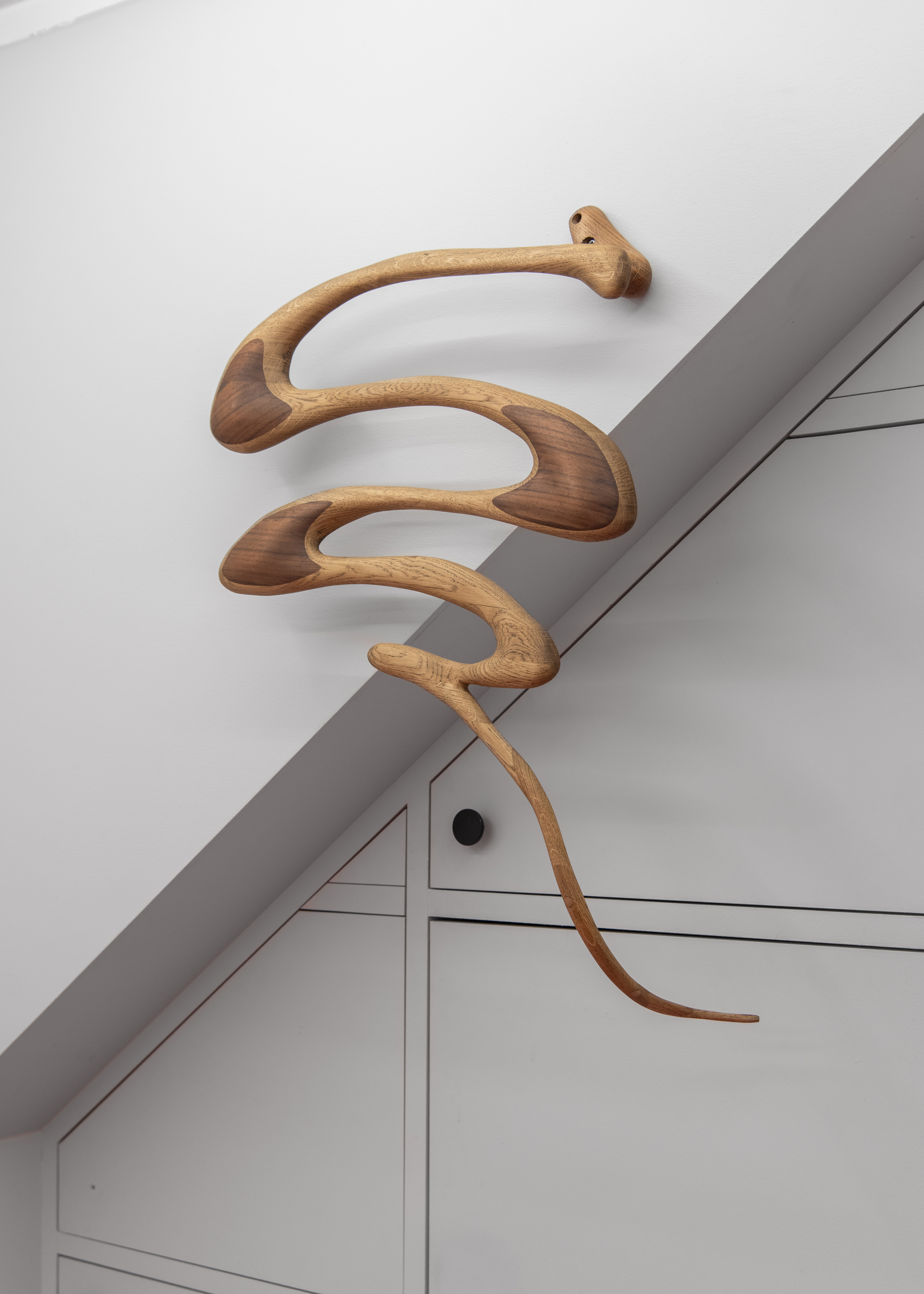 Eliott Paquet, The spirit from the doorlock, 2022 120 x 55 cm, Oak, walnut, stainless steel 