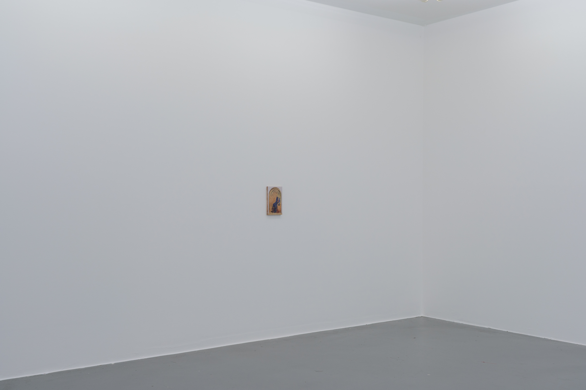 Lin Olschowka Mäuseloch 1, 2026 acrylic on chalk on wood 17 x 10,5 cm