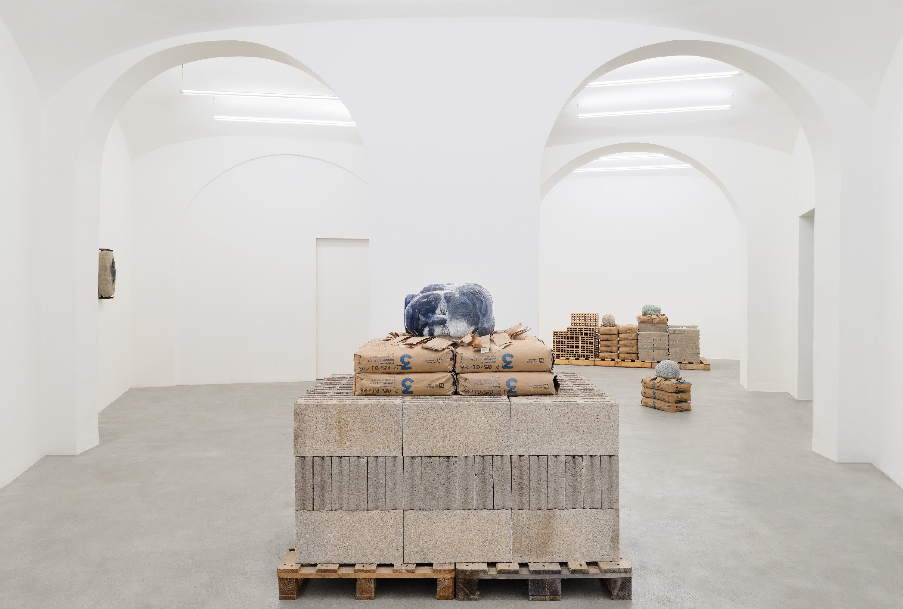 01. Stefano Canto, Sogno di Pietra, 2026, exhibition view,  Matèria, Roma. Courtesy the artist and Matèria, Roma. Photo by Roberto Apa