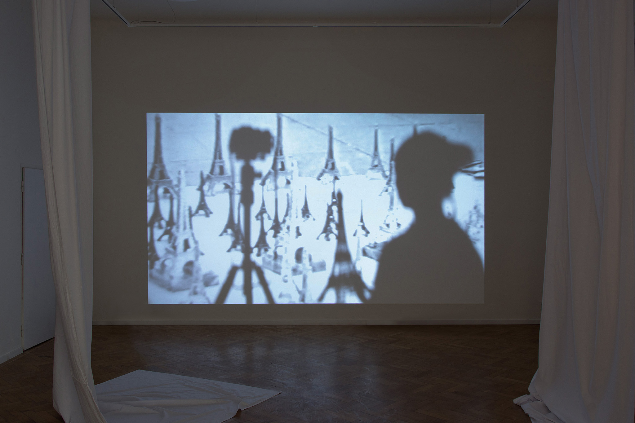 Ida Kammerloch, SOUVENIR STUDIES (PARIS), 07:24 MIN, 2024