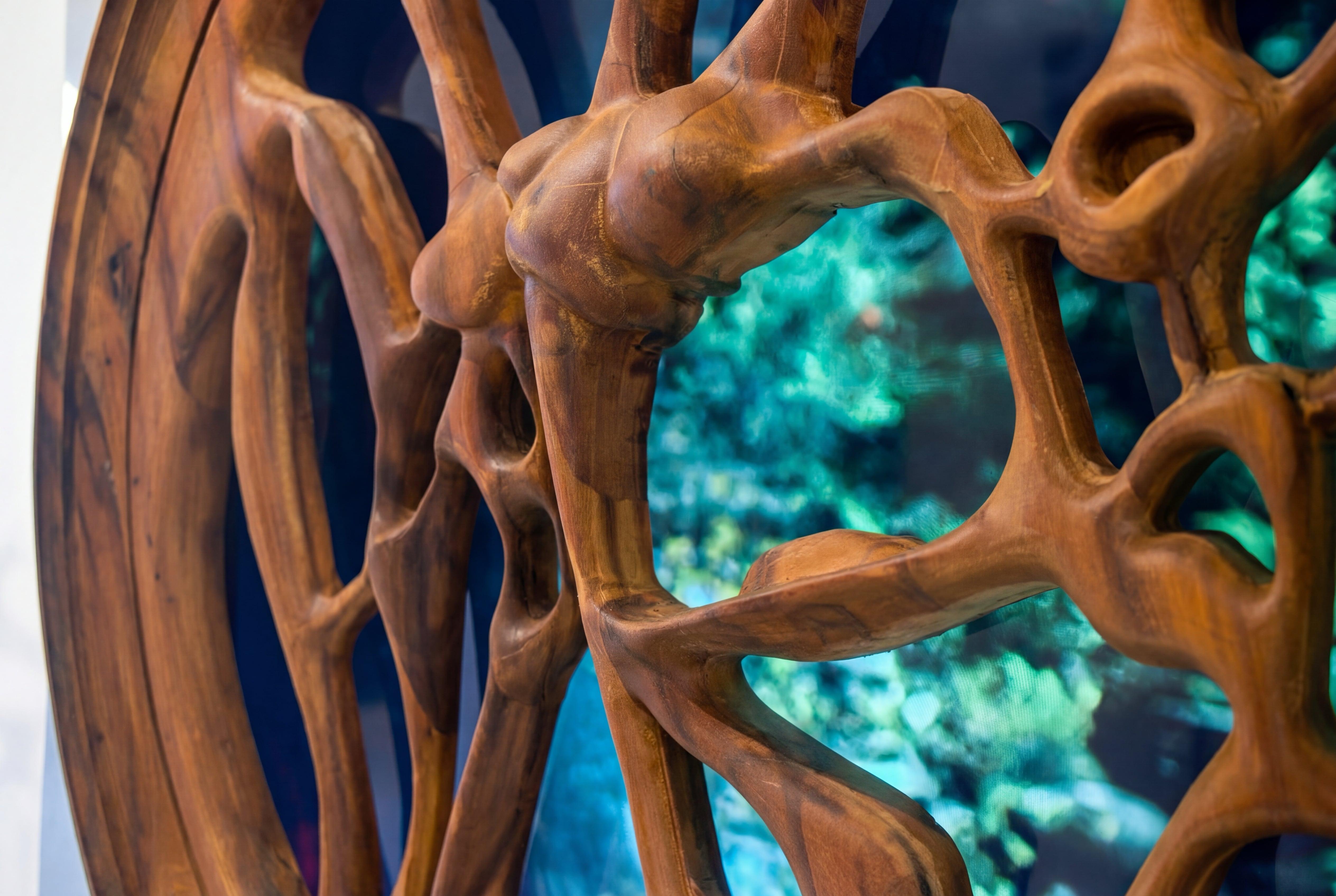 window №1 2026. Chinese rosewood, aluminum, video. 240x120x40. Dishon Yuldash