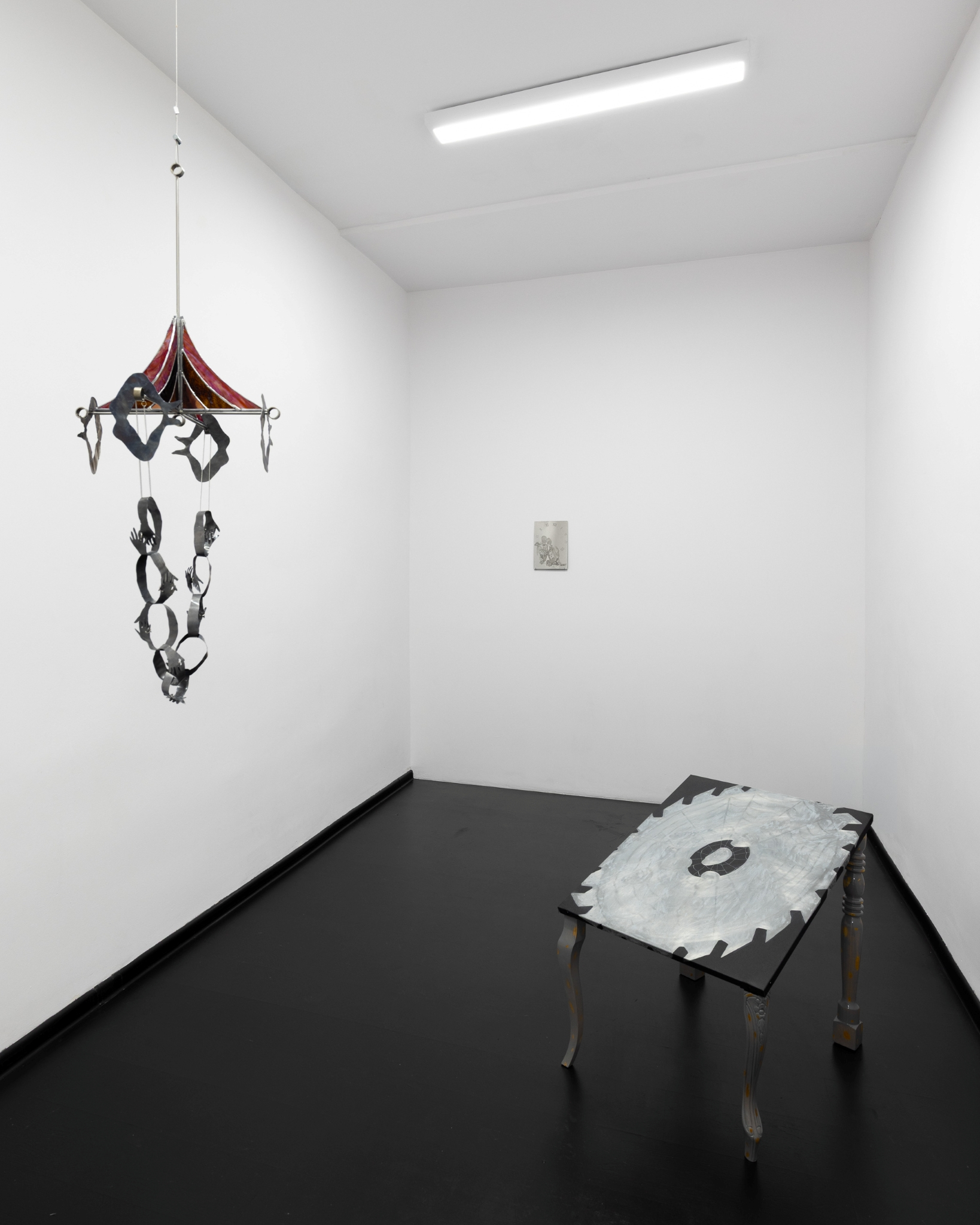 Martyna Kielesińska, „Little Mobile”, 2026, 30 x 30 x 70 cm, Konrad Gubała, „Saints Losers”, 2026, 21 x 30 cm, Konrad Gubała, „Little table set yourself... and cover your ears”, 2026, 60 x 80 x 75 cm