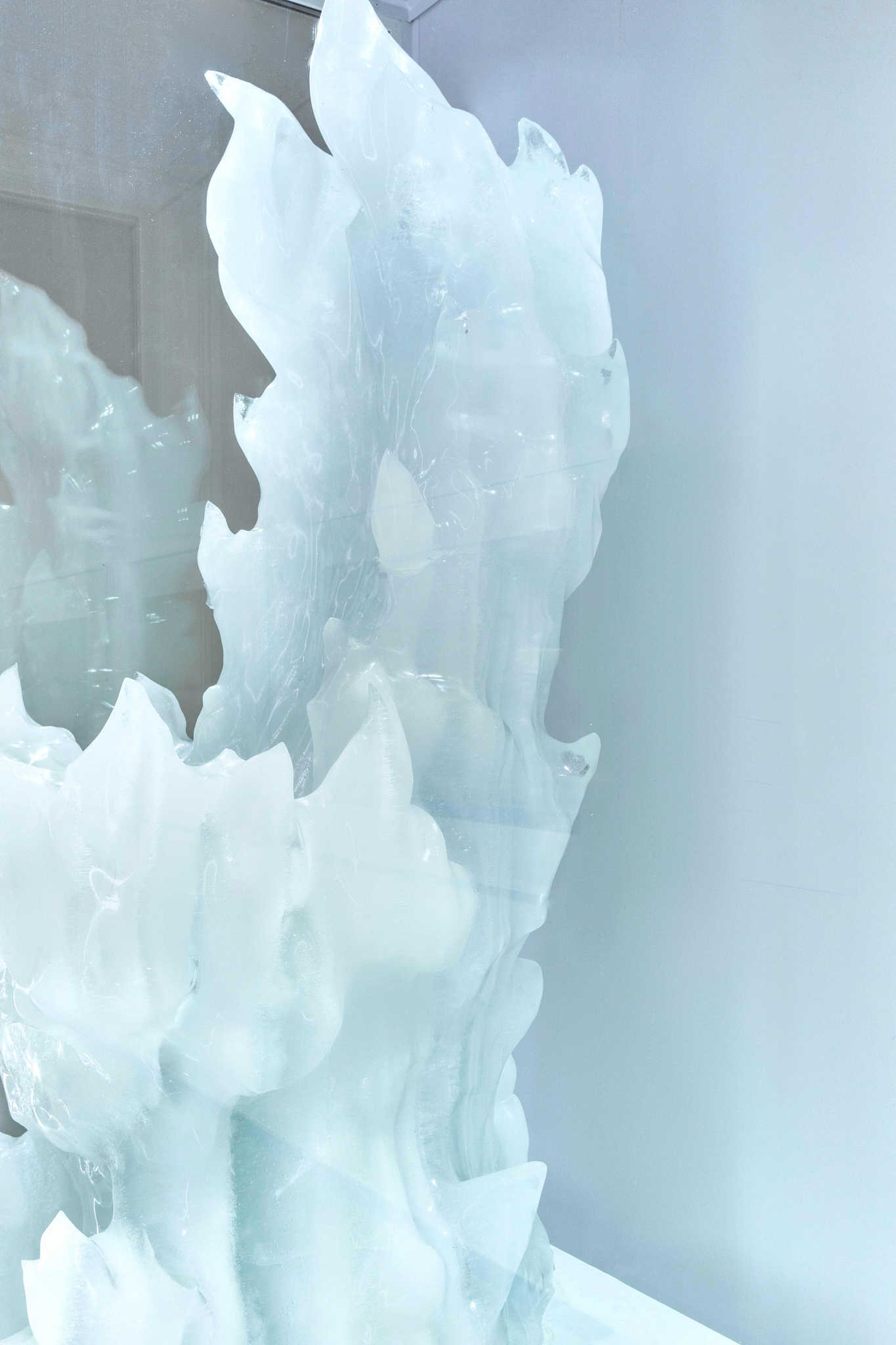 Daria Arbuzova, Frozen Throne, 2026. 3D printing, PETG plastic, ice, refrigeration equipment.