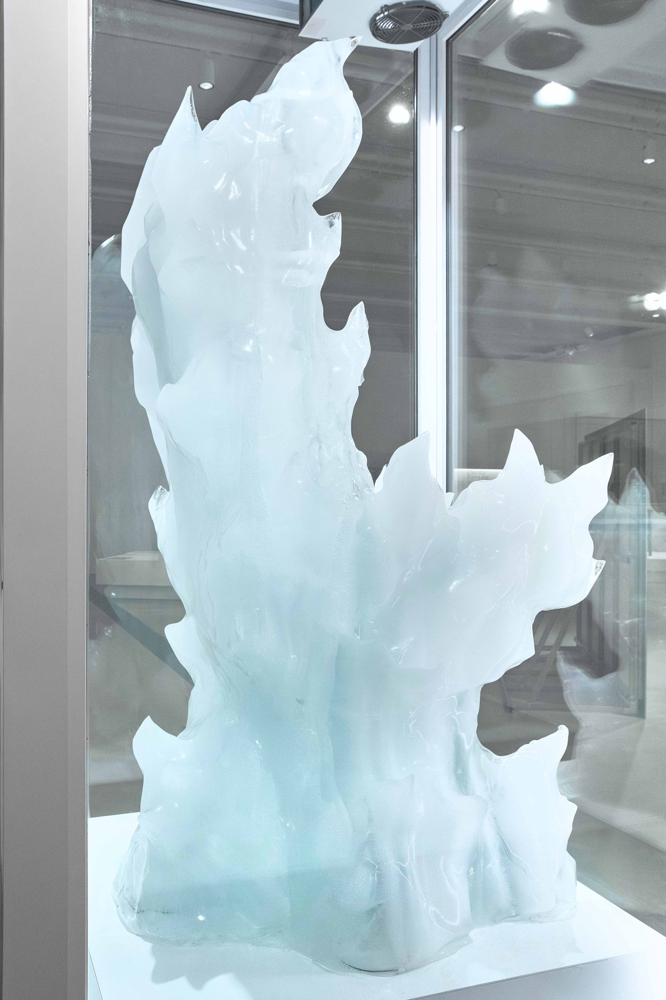 Daria Arbuzova, Frozen Throne, 2026. 3D printing, PETG plastic, ice, refrigeration equipment.