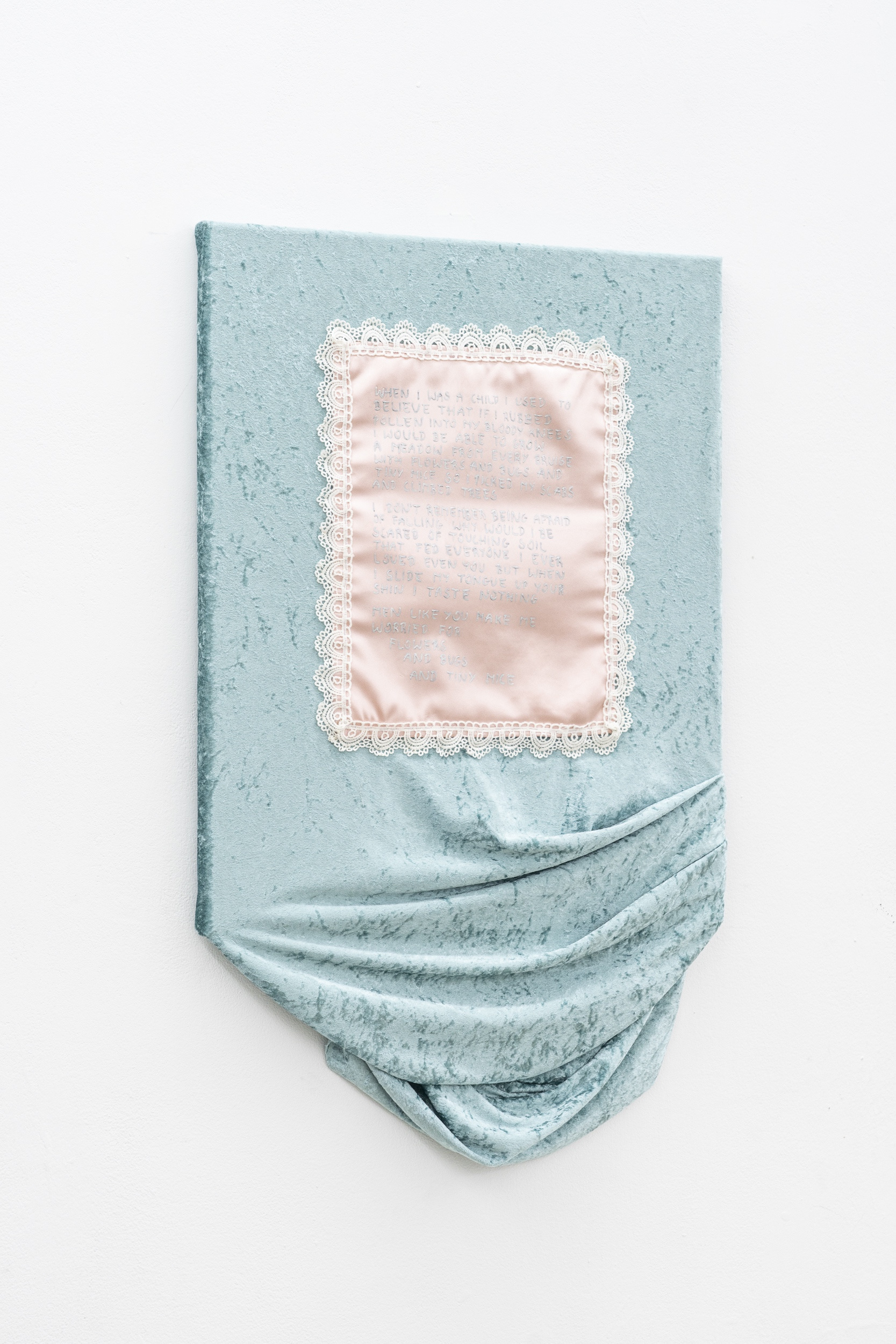 Kornel Leśniak, meadows, 2026, fabric, 50x80cm