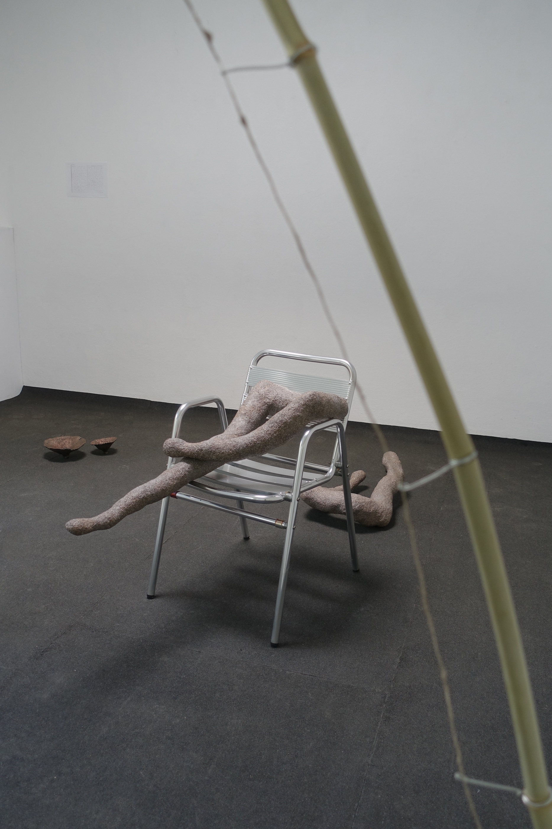Installation view Nachwärme - Maxine Weiss, Apartment der Kunst, Munich, 2026