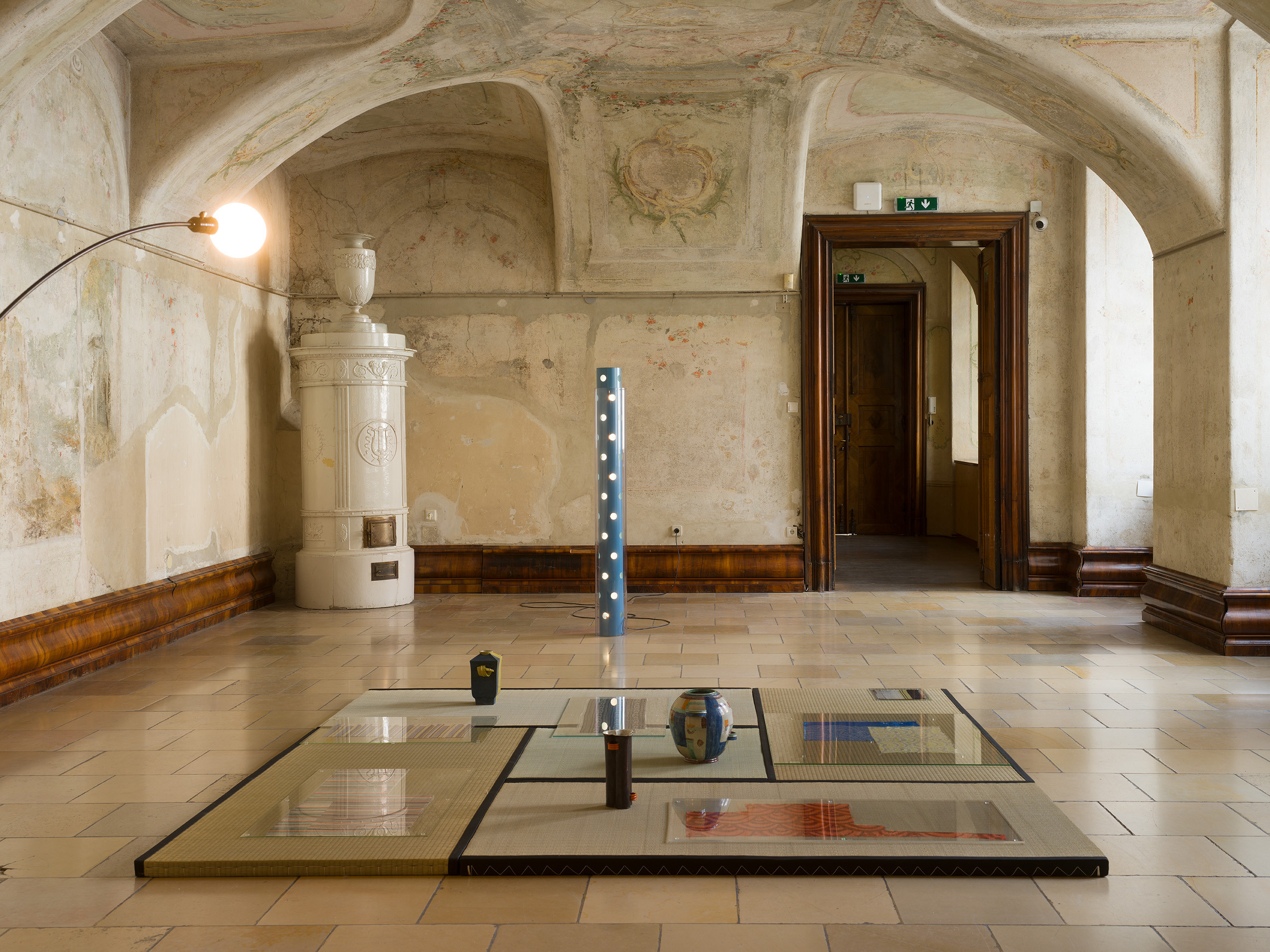 Leonor Antunes, “discrepancies with W.W. (in company)”, installation view, University Gallery of the Angewandte, University of Applied Arts Vienna, 2026. Photo: Nick Ash.