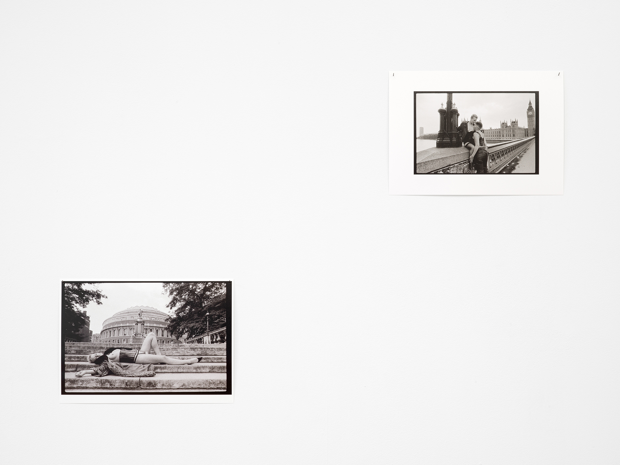 Jill Posener, Dirty Girls Guide to London – The Albert Memorial, 1987 / Dirty Girls Guide to London – Westminster Bridge, 1987, Fine Art Prints, Stadtgalerie Bern, 2026. Photo: Cedric Mussano