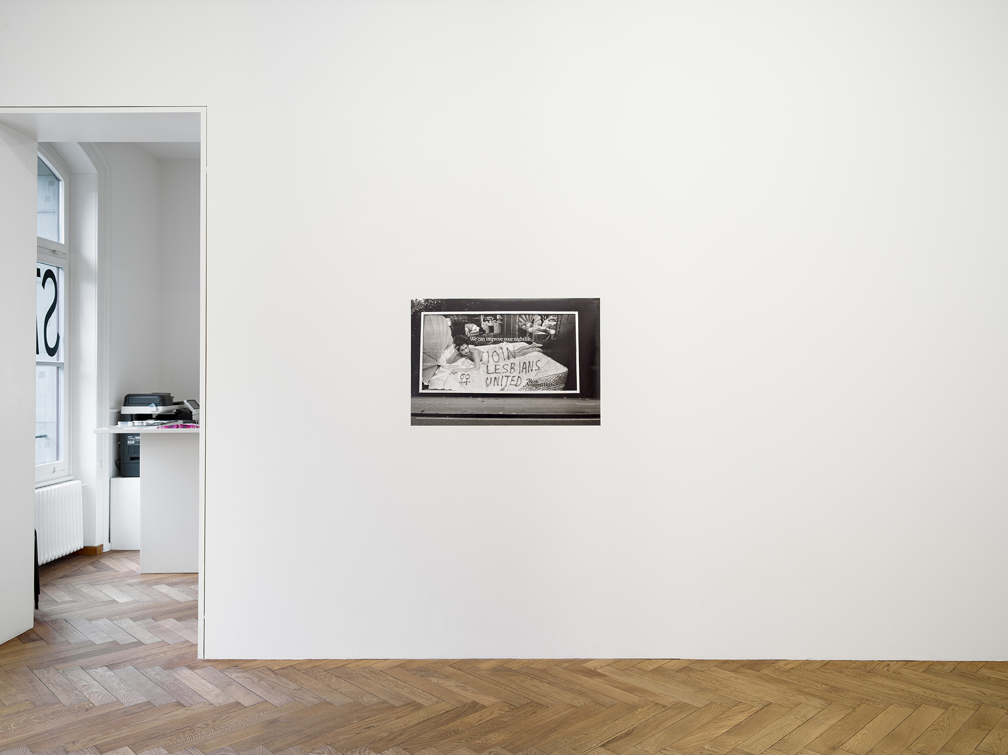 Sonnendeck, Rosengarten WC Welle-7, installation view Stadtgalerie Bern, 2026. Photo: Cedric Mussano