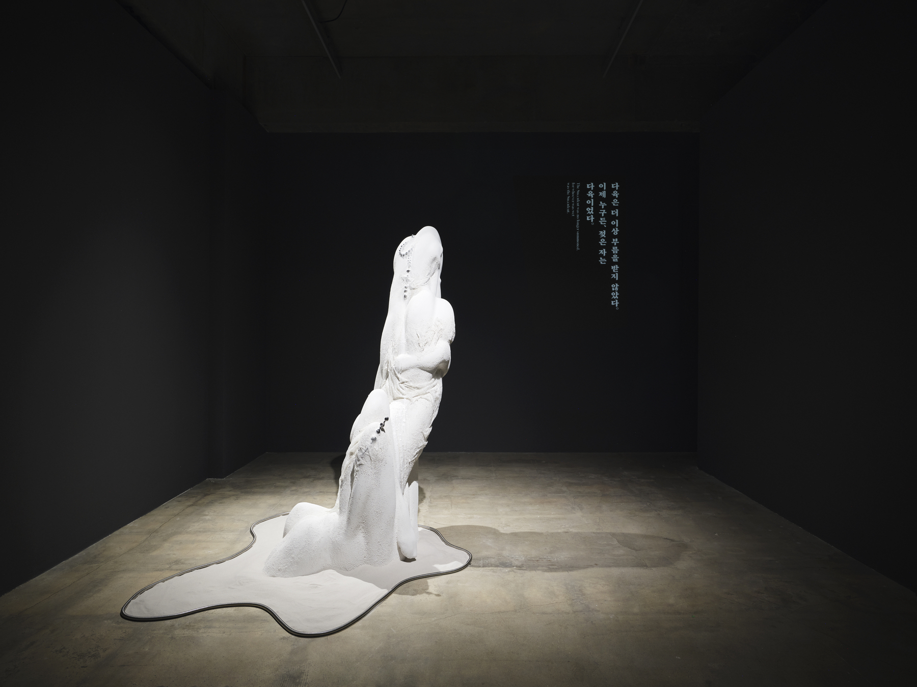 Flesh Becoming the Way, 2026, CNC-machined styrofoam, microcement, fabric, aluminum, resin, mixed media, 163×110×60cm