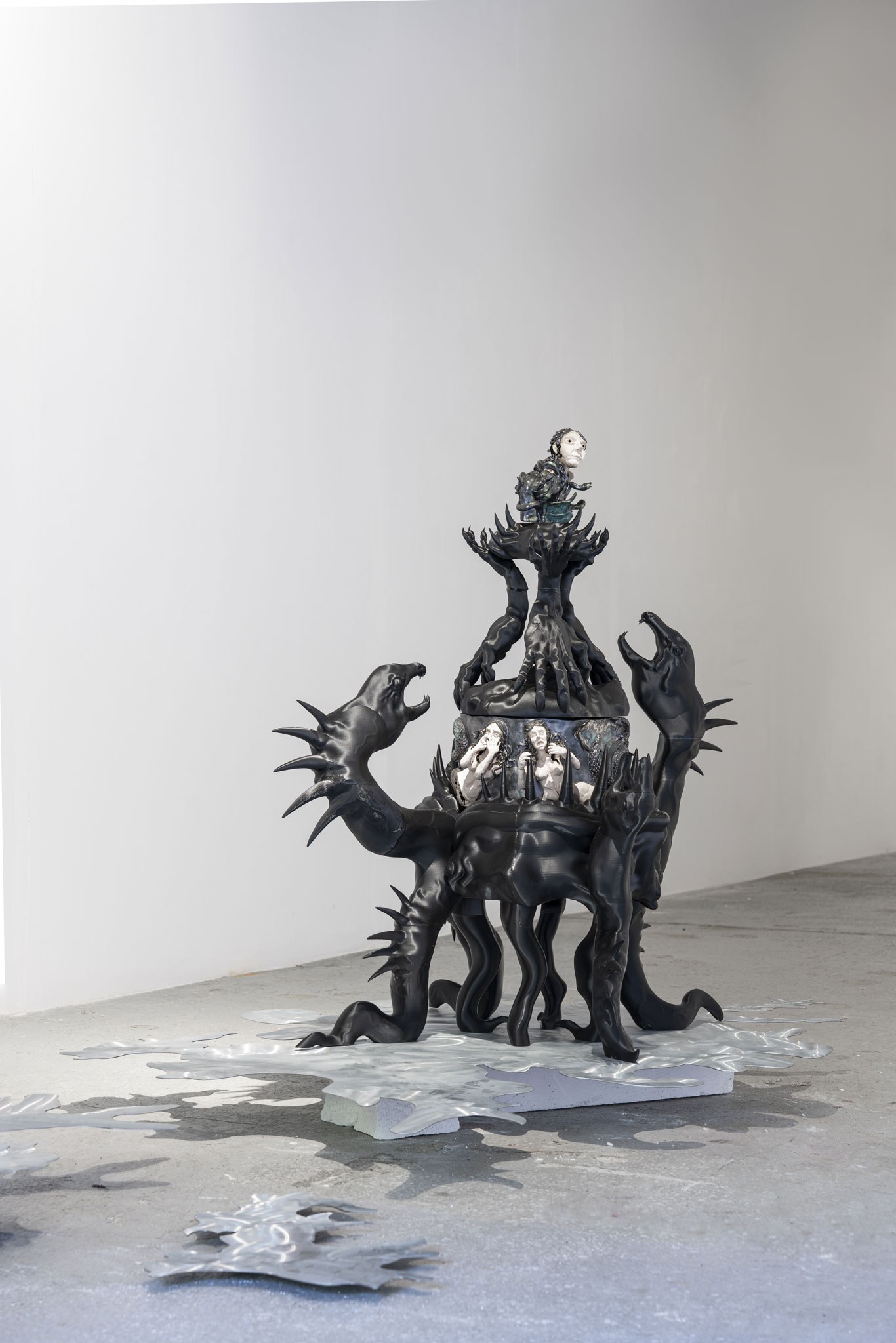 Flotsam & Jetsam, Adèle Vivet, 2026, 100x80x115cm, glazed ceramic and 3d printing 