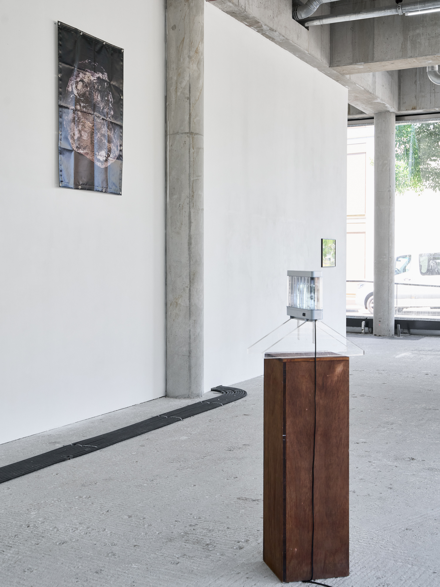 The Stew, Installation view (Hanne Kaunicnik, Agnes and Isa and Louise, 2026 and Charlotte Chapuis, Untitled, 2024)