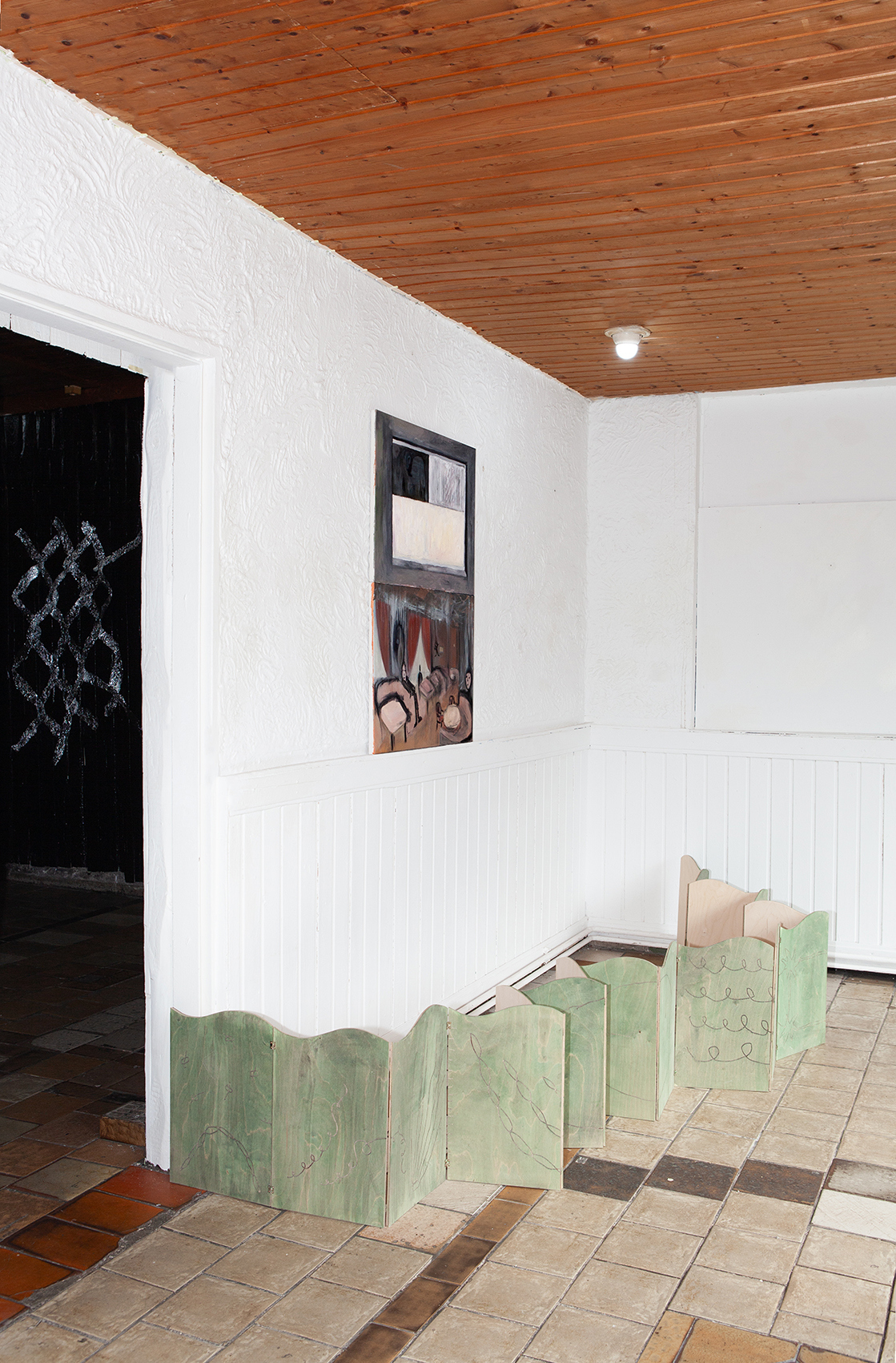 Concert for Smokers, Şirin Şimşek and Rachel Levian, installation view, Alte Tankstelle, Cologne, 2026. Installationview Sena Nur.