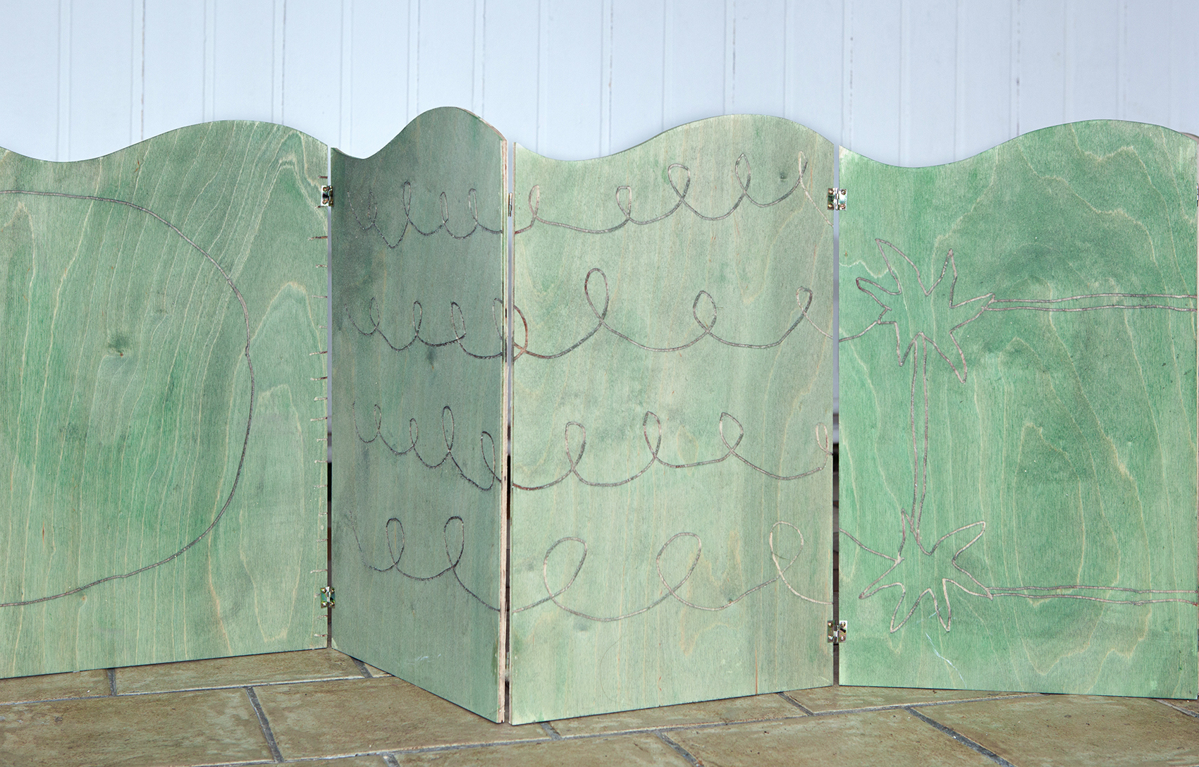 Concert for Smokers, Şirin Şimşek and Rachel Levian, installation view, Alte Tankstelle, Cologne, 2026. Installationview Sena Nur.