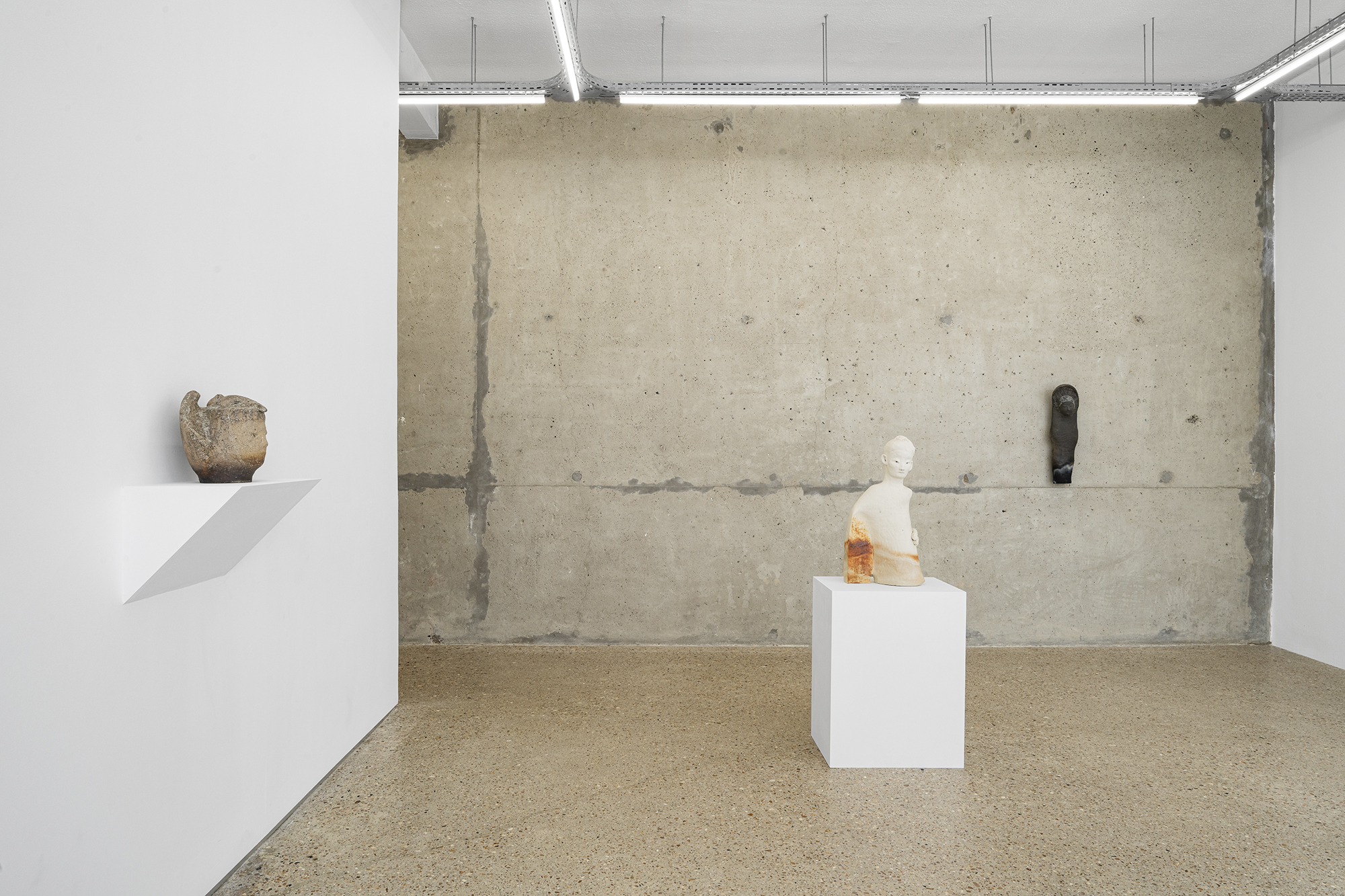 Exhibition view, Yasushi Amano, What rises, Crèvecœur, Paris, 2026.