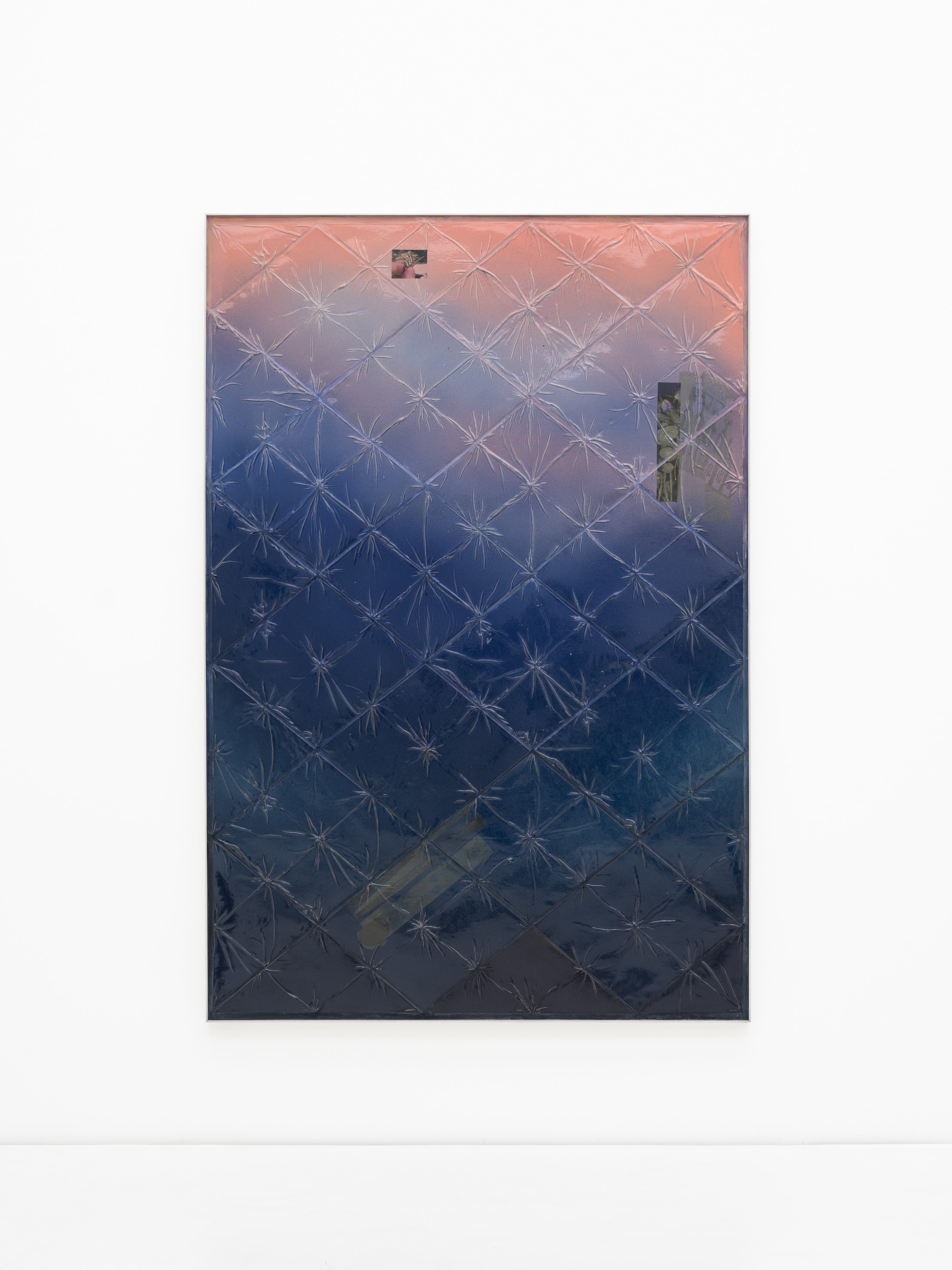 Held (everything that is left), 2025. 202.5 x 13.5 x 4.5 cm. Glazed ceramic. Courtesy of Kunstraum Remise Bludenz and Monika Grabuschnigg.