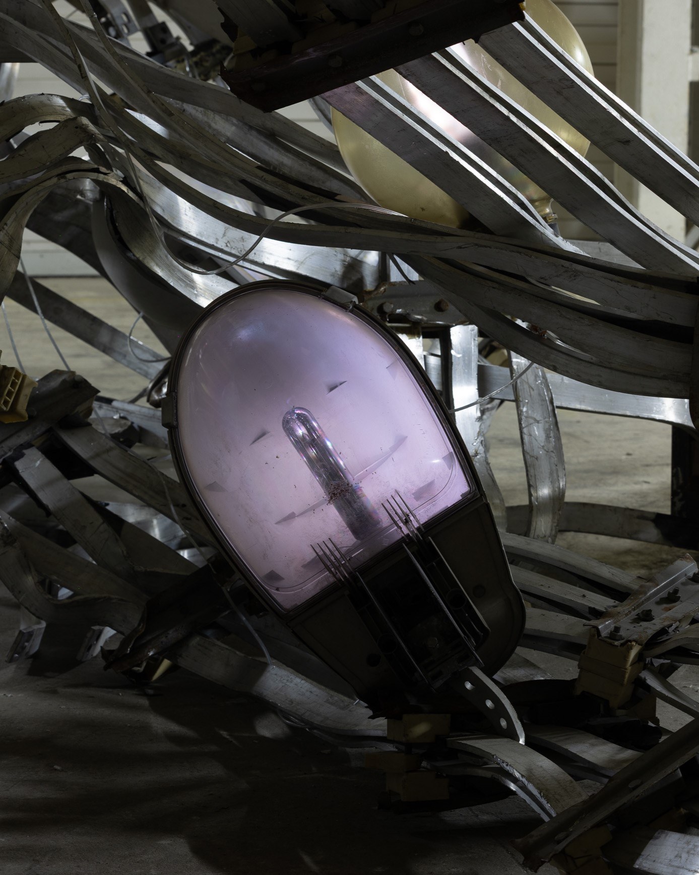 2026 / 6 m x 6 m x 2.3 m / aluminum, steel, street lamp shades, electronics / Photography: Dawid Konopka