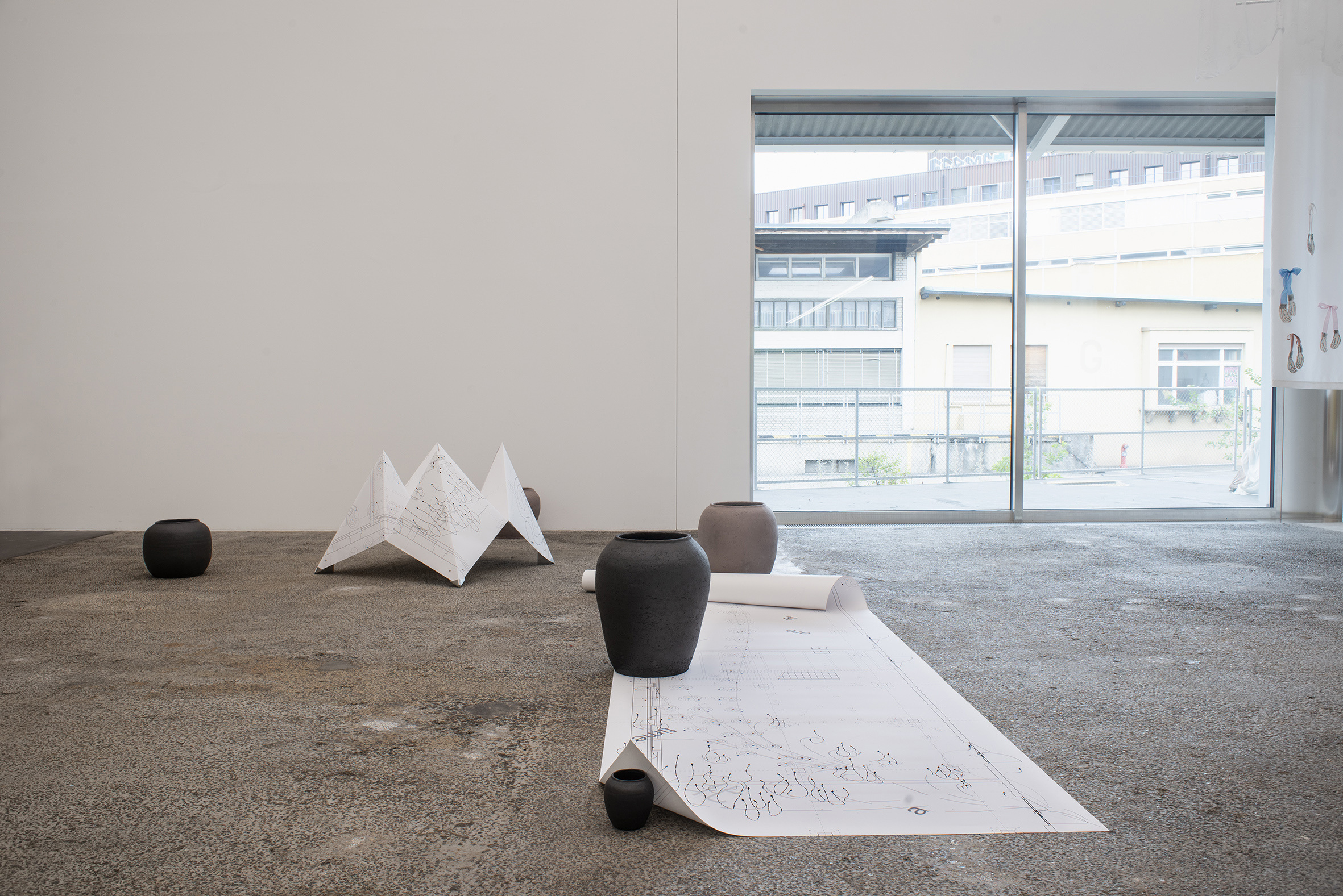 Irie Qiwen Cao, QUEER ORACLE - You Are at Many Places at a Time, 2026, installation view ANOTHER BIRTH, Institute Art Gender Nature HGK Basel FHNW, Kunsthaus Baselland, 2026, photo: Christian Knörr 