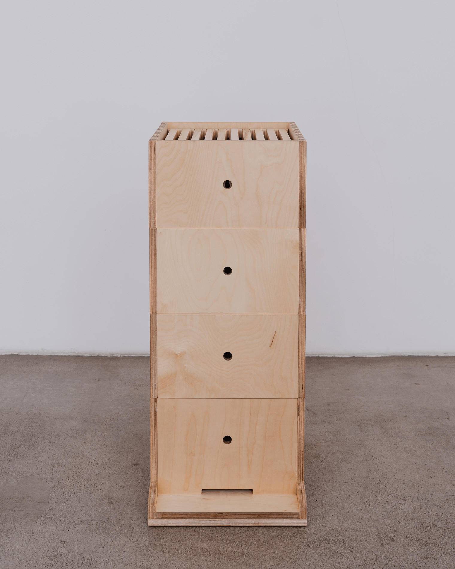 Roy [Swarm], Nikolay Alekseev, Narkomfin Building, Moscow, 2026. Photo: Varvara Toplennikova, © Garage Museum of Contemporary Art.