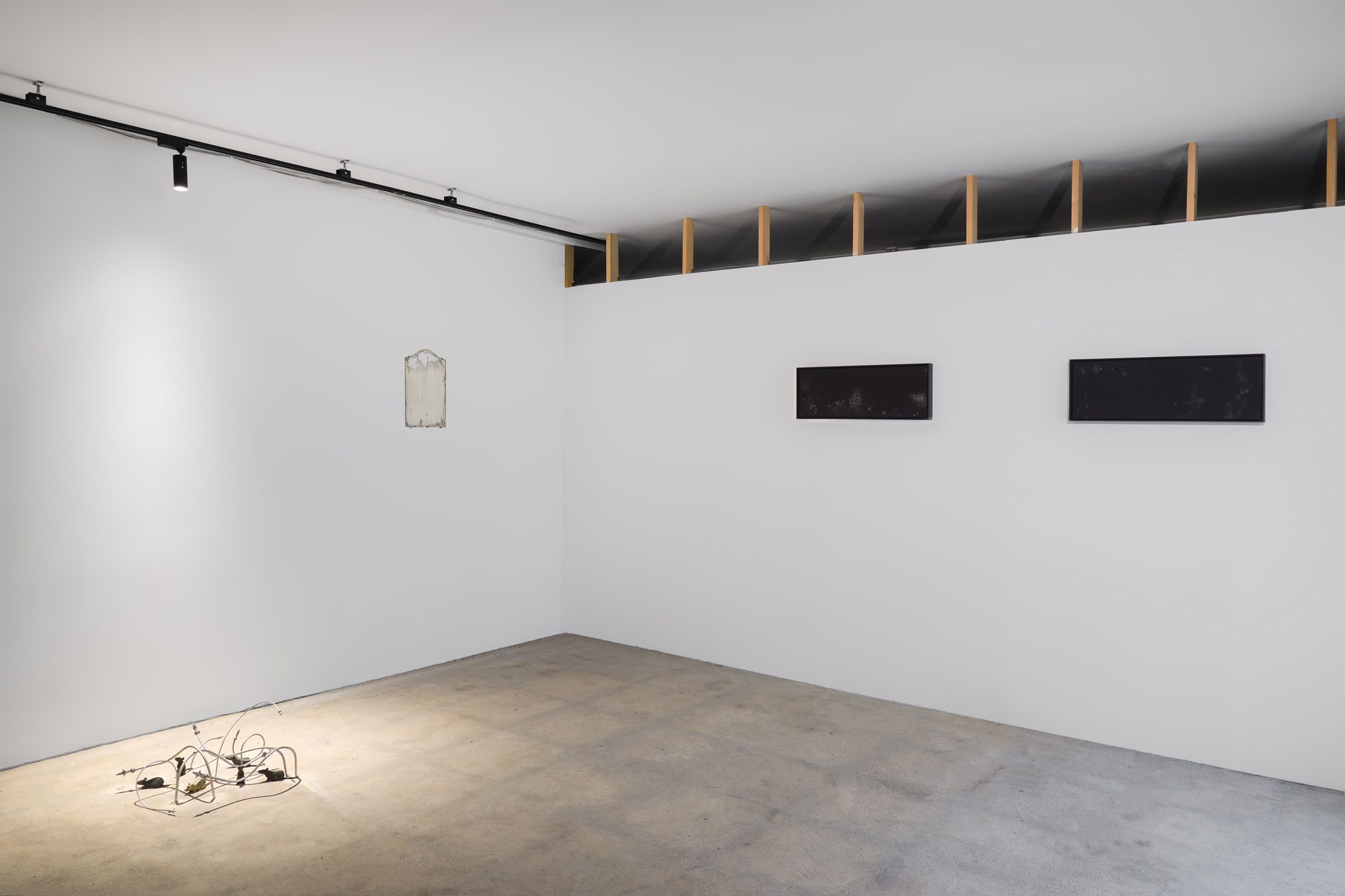 Installation view, FAULT INDEX, STUDIYA, Seoul, Photo (c) Studio Yumull