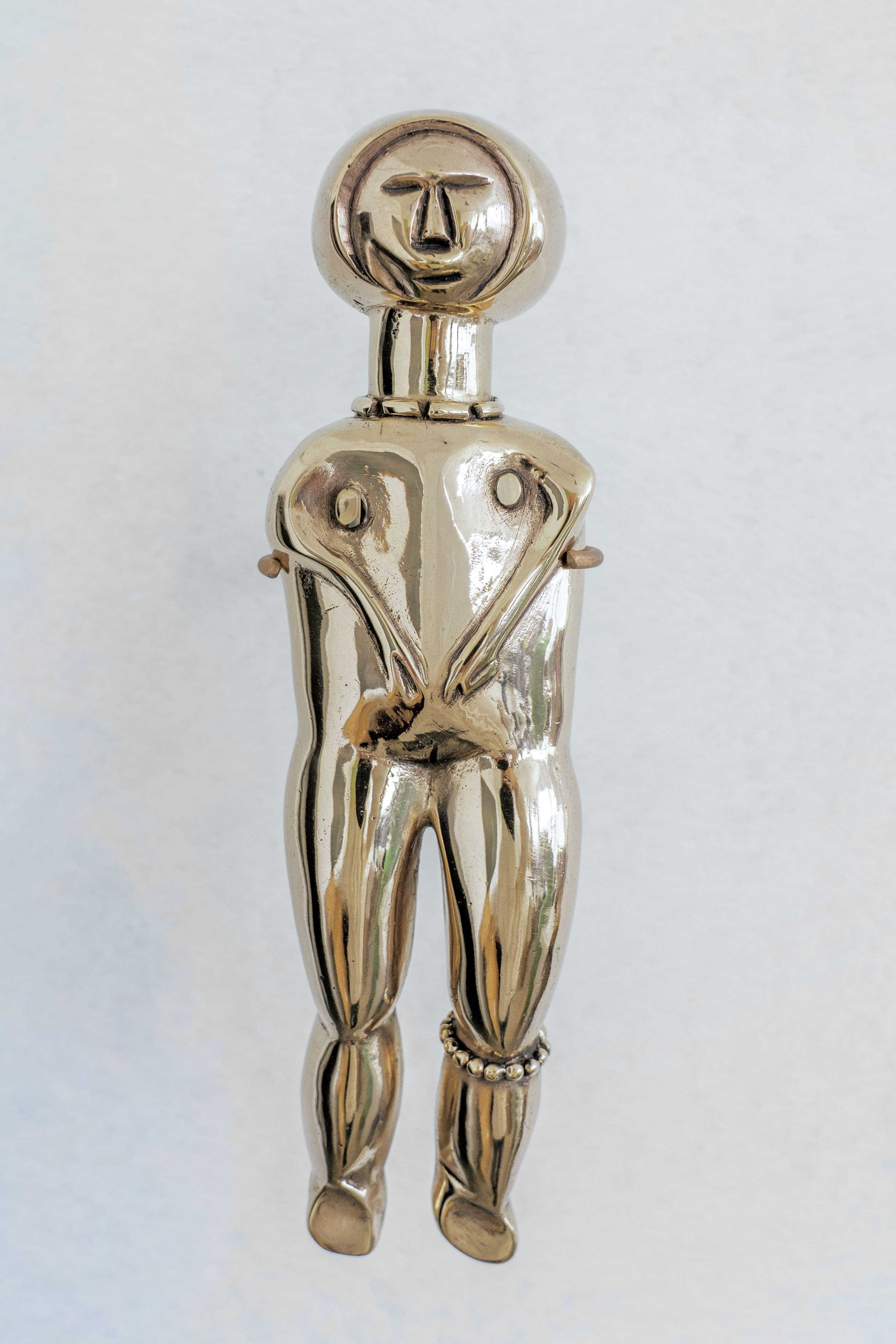 Female figure Saamaka (?) or Creoles, Suriname, Meylwijks Plantation, collected before 1850 by Johann Jansa, Ethnologisches Museum Berlin, inventory no. V A 286, 2025, bronze, 27 x 8 x 6 cm
