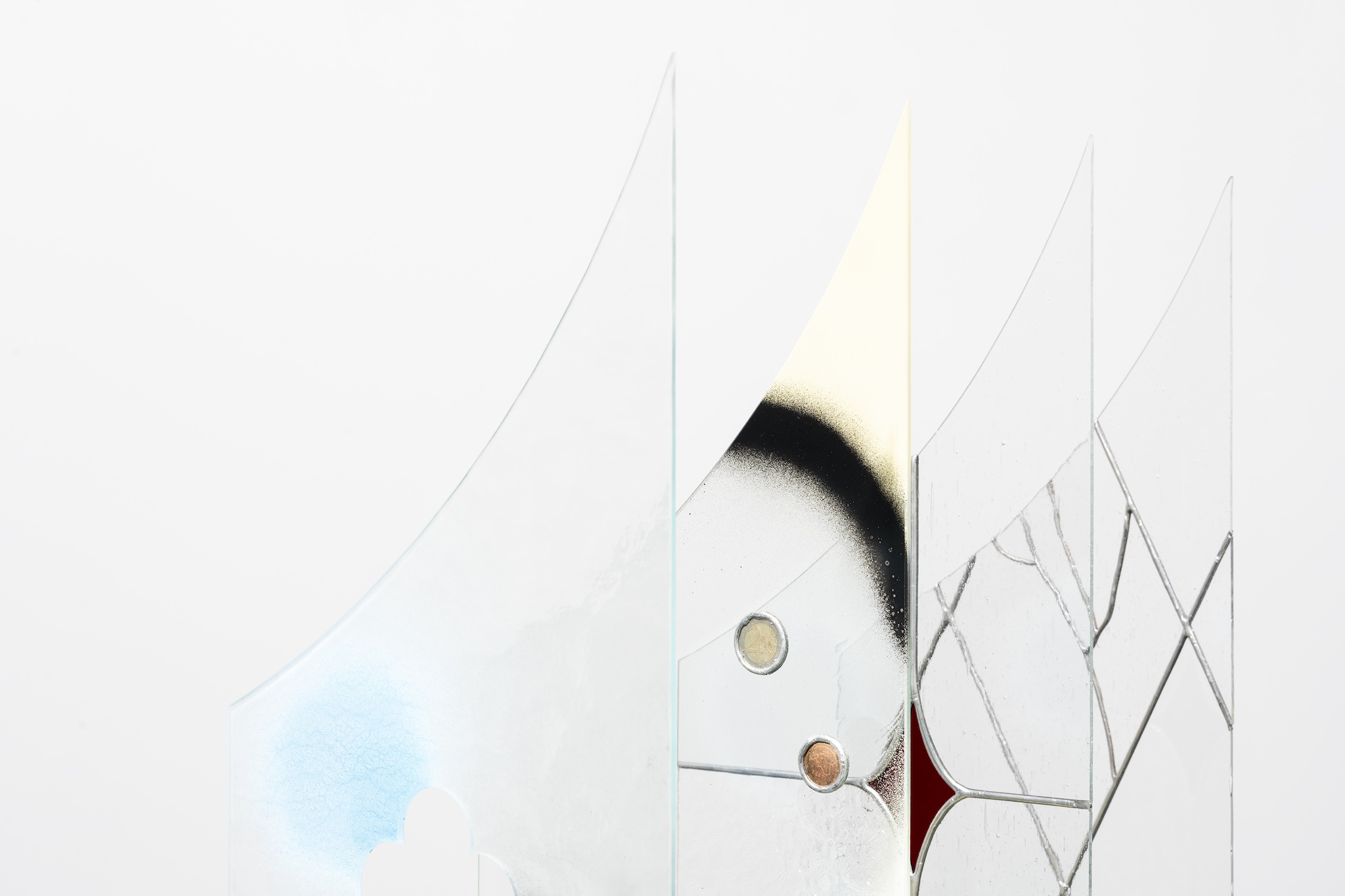 Detail view of Repeating paths I (2026) by Anna Mari Liivrand. View from The Woo of Coiling Paths, Kogo Gallery, 2026. Photo by Roman-Sten Tõnissoo