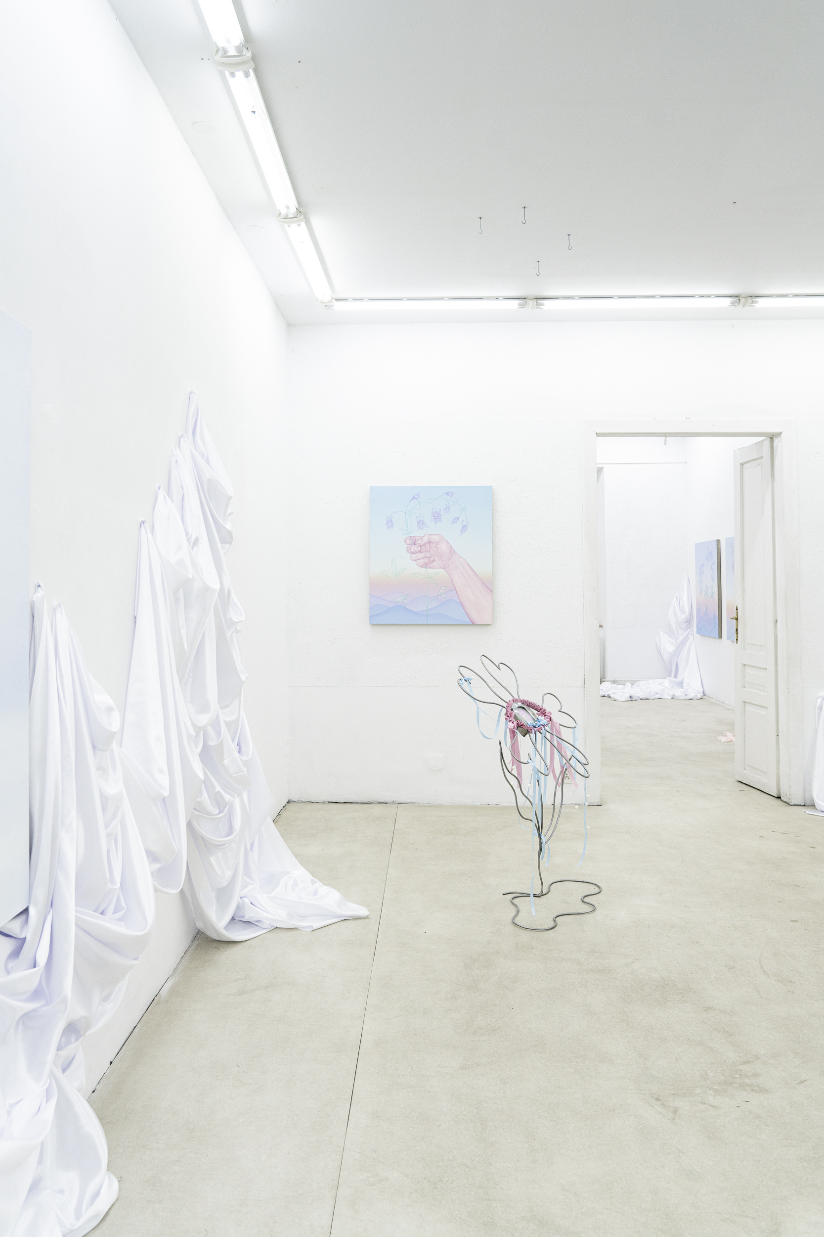 Exhibition view, Glimmer, photo: Michał Maliński, courtesy of Jak Zapomnieć gallery