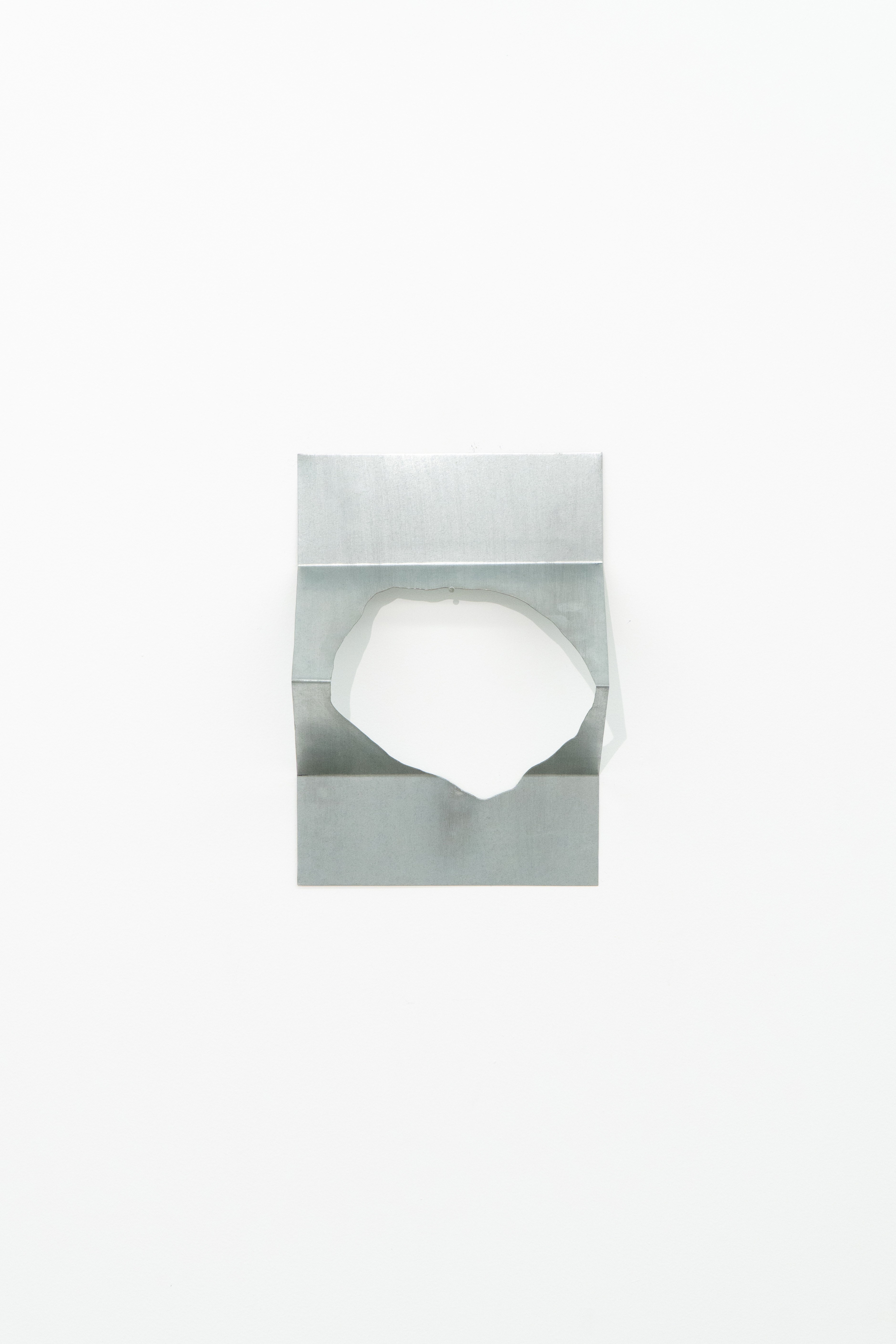 Valerie Krause, Untitled, 38 × 26 × 13 cm, galvanized steel, 2022