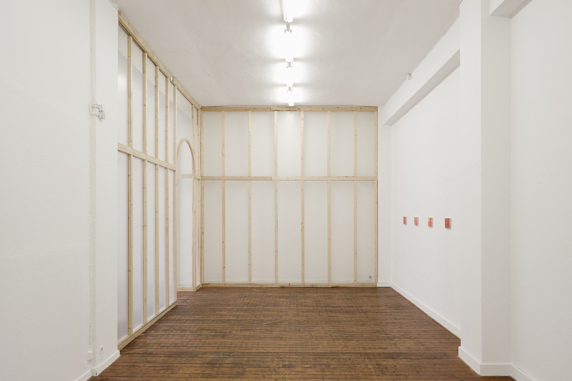 Billie Clarken & Yoel Pytowski, What Holds, Installation view, 2026 © The artists Photo: Juri Löchte
